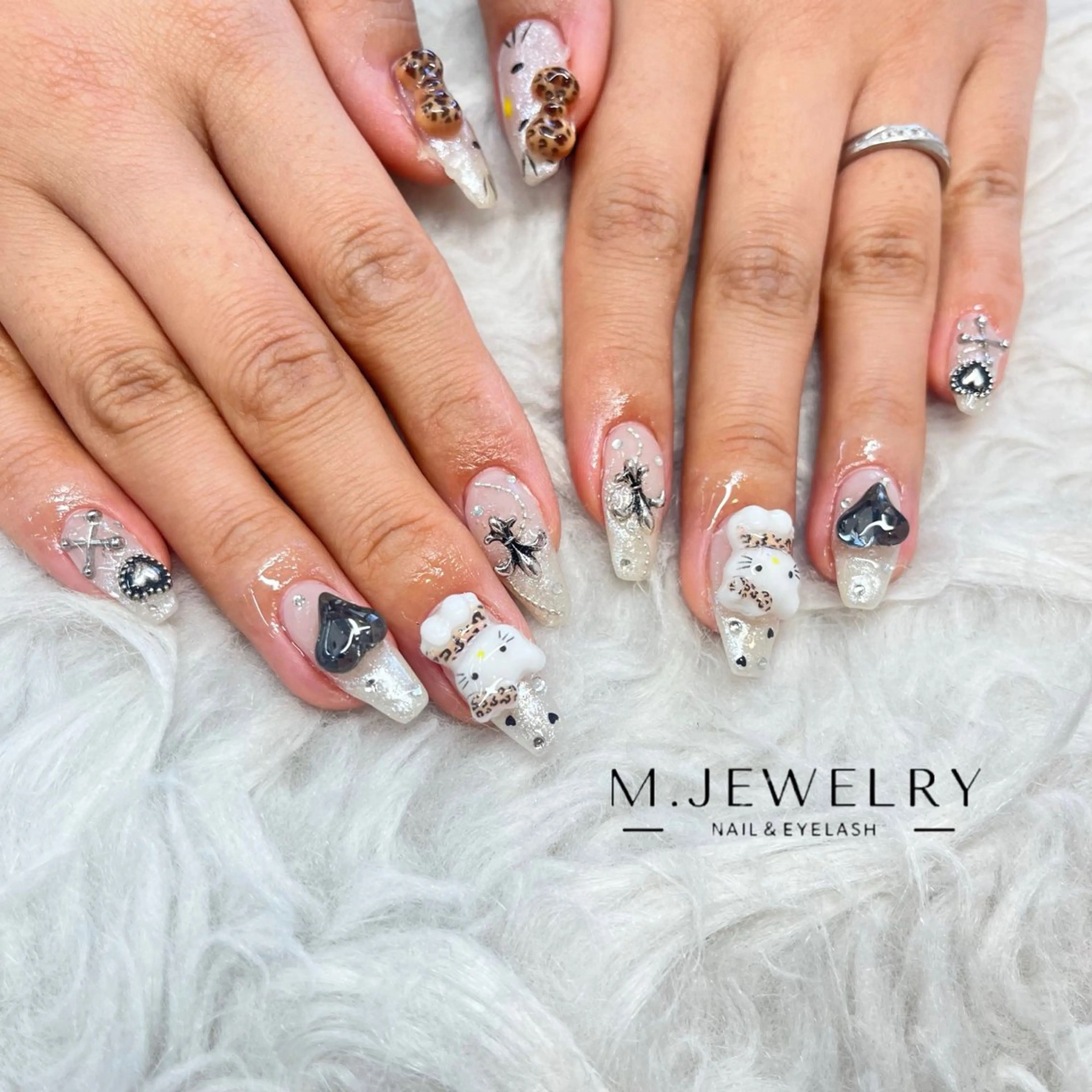 ネイル ハンドネイル 茂木 柚佳のネイルデザイン