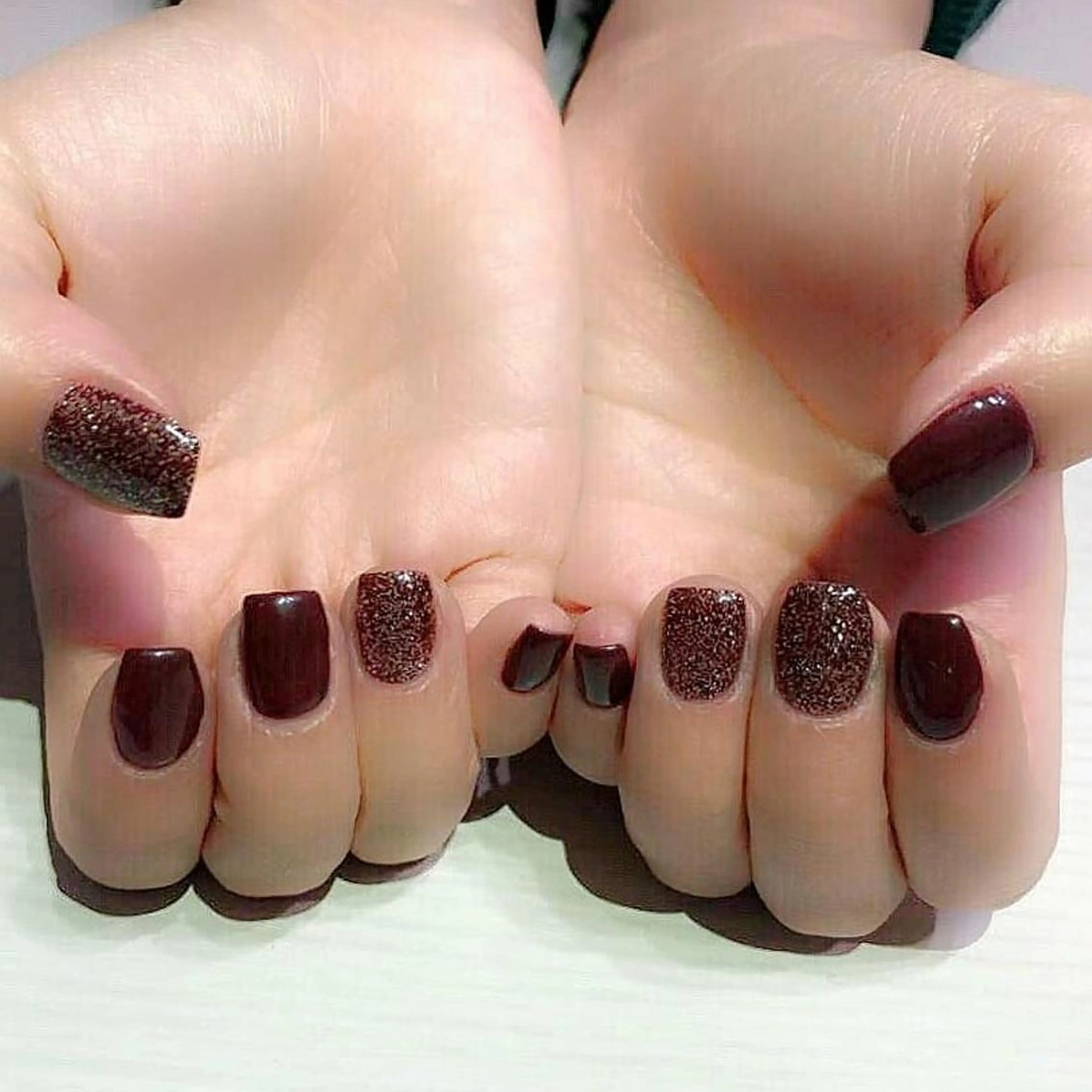 ネイル ボルドー ブラウン ラメ(グリッター) lylynail YUUKAのネイルデザイン