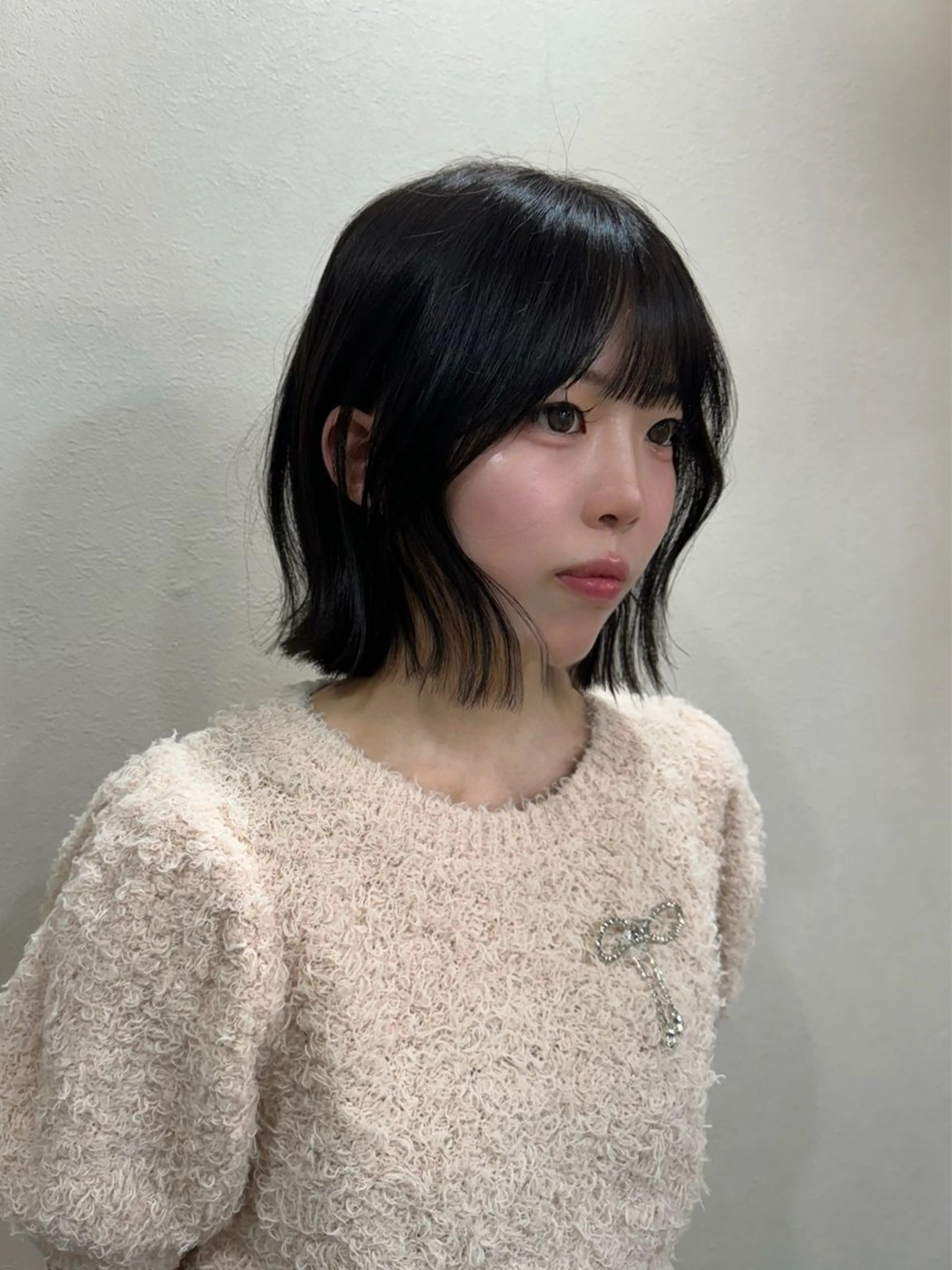 ショート カラー パーマ ヘアアレンジ 黒髪 ブルーカラー ブルーブラック カット ヘアカラー トリートメント ヘアセット 小野寺瑞希 /最小顔カットのヘアスタイル