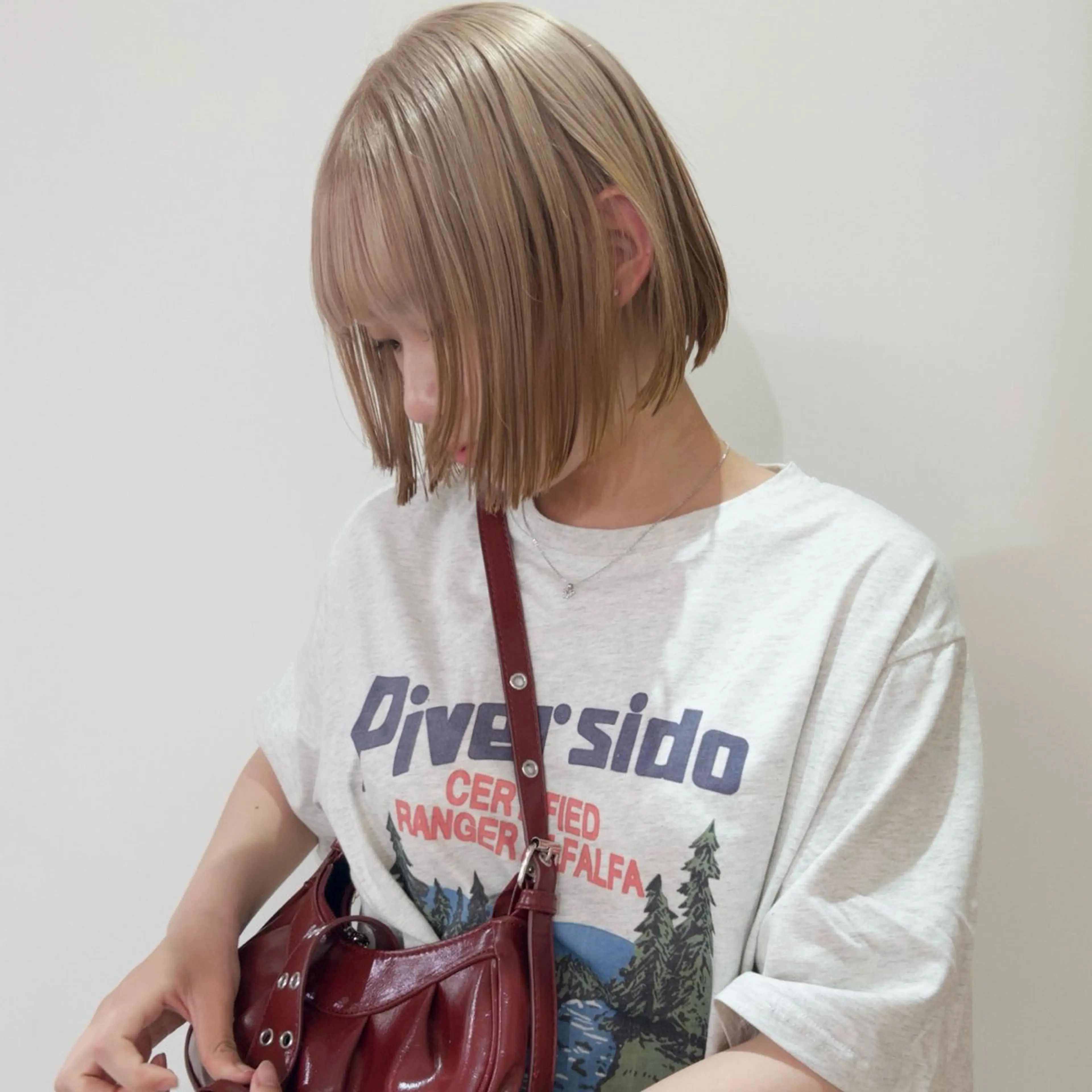 ミディアム カラー 透明感カラー 顔まわりレイヤー 顔周りカット ハッシュカット レイヤーカット nonoka オリーブ/レイヤーのヘアスタイル