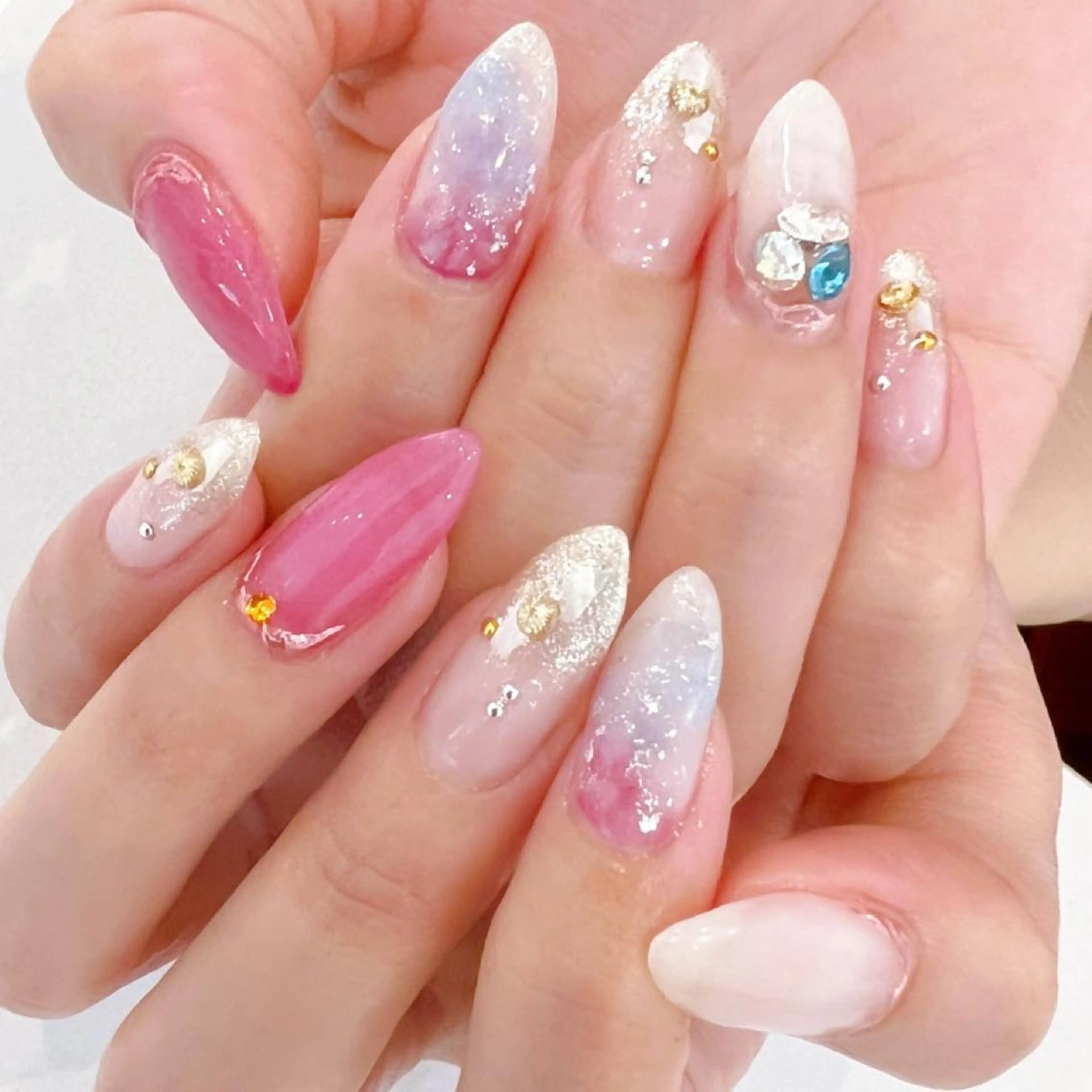 ネイル & nudge nail所属・&nudgenail 本多のネイルデザイン