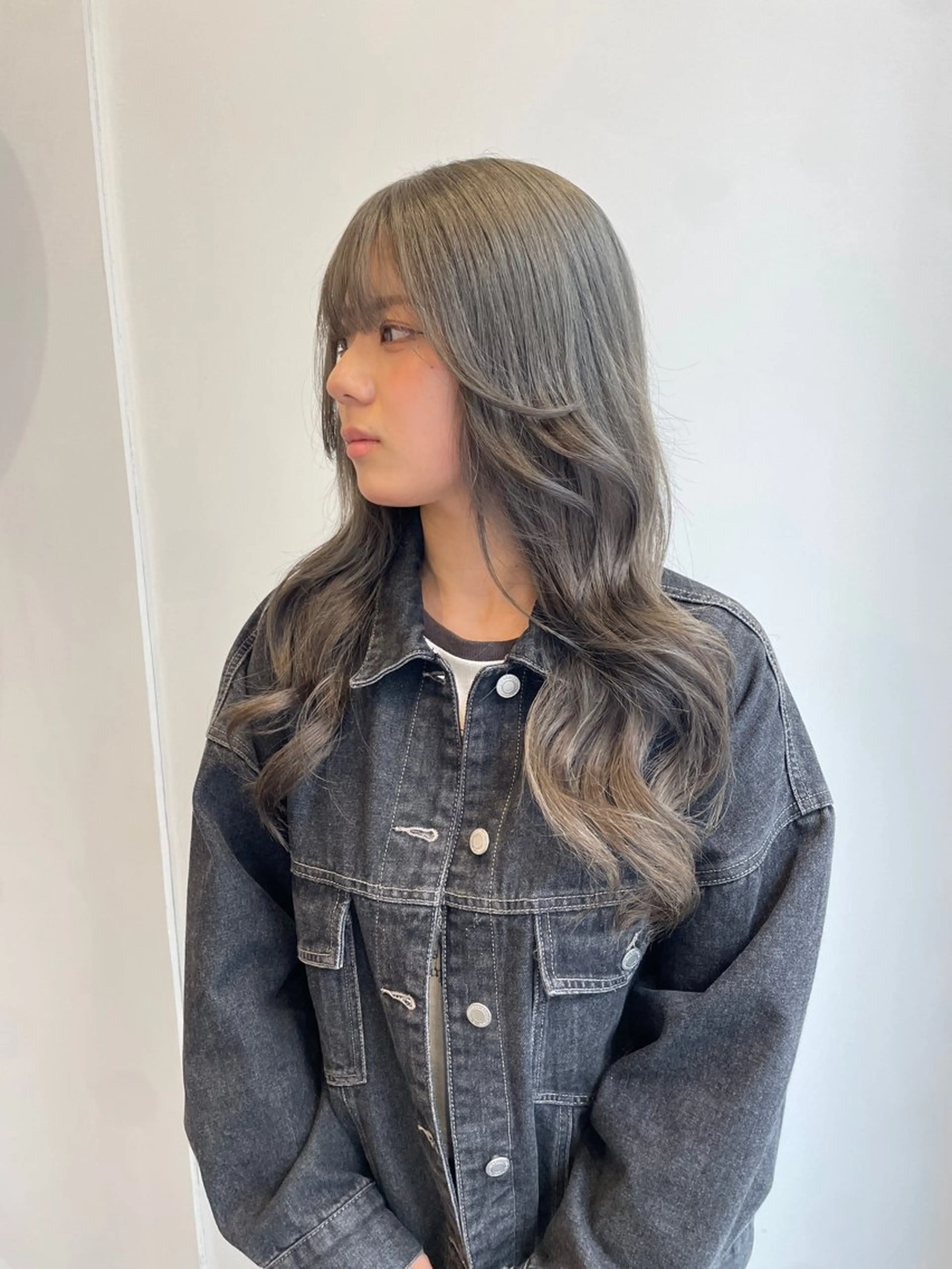 ロング カラー グレージュ ナチュラルカラー 児玉優香のヘアスタイル