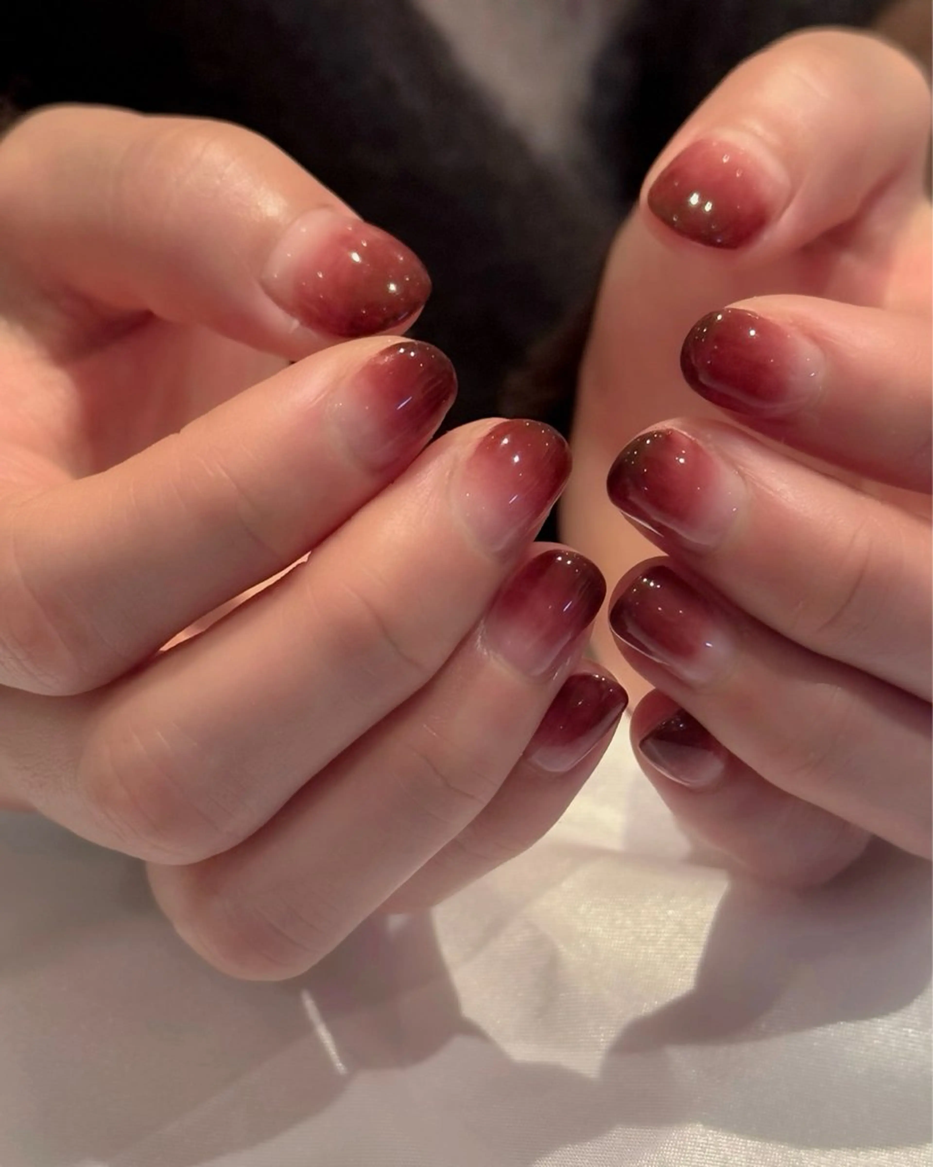 ネイル ボルドー グラデーション パラジェルプレミアムサロン　SINCE所属・HONAMI パラジェル専門店のネイルデザイン