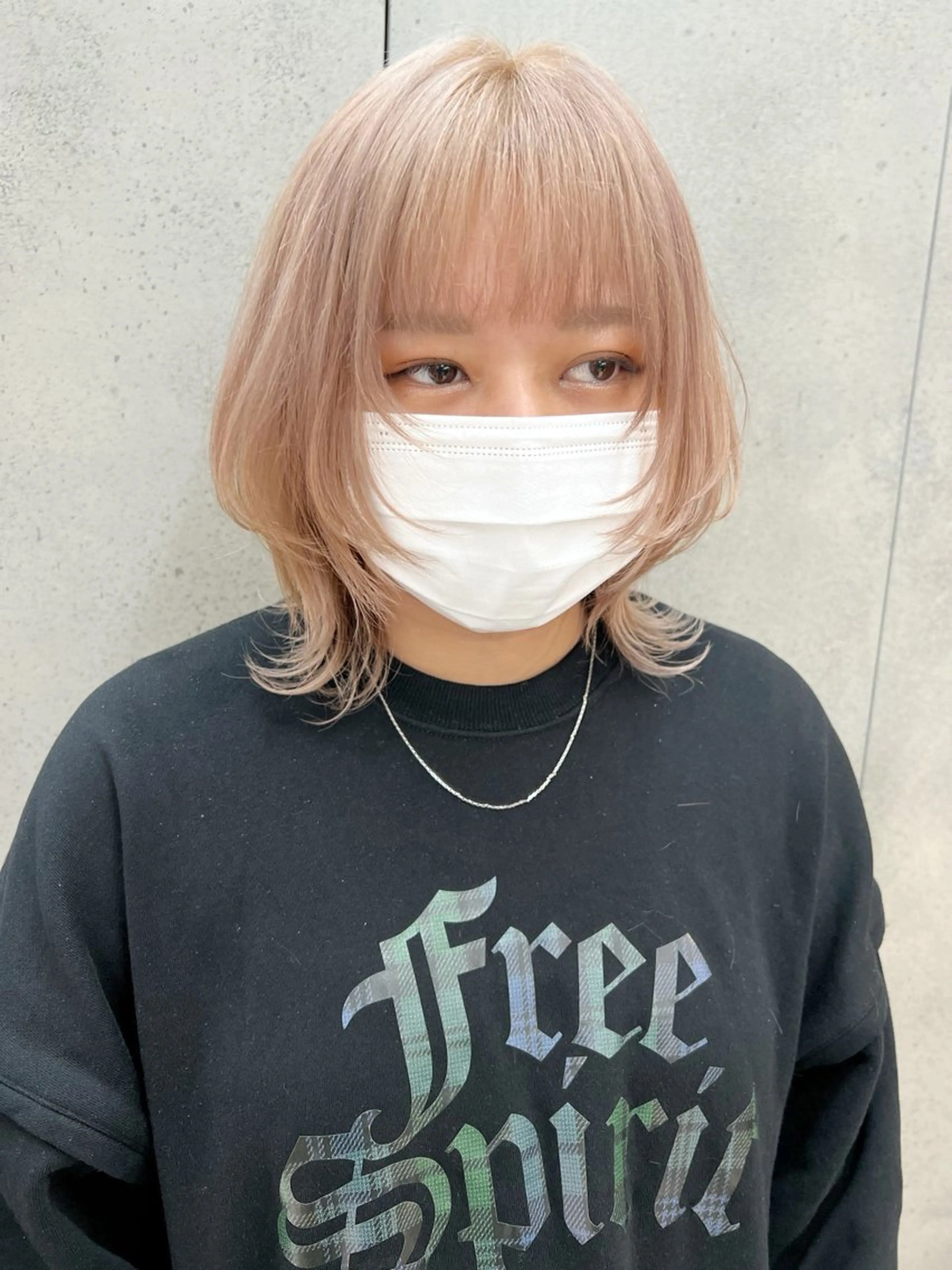 ショート カラー ベージュカラー ピンクカラー カット ヘアカラー ウルフ🤍渋谷 🤍Mizukiのヘアスタイル