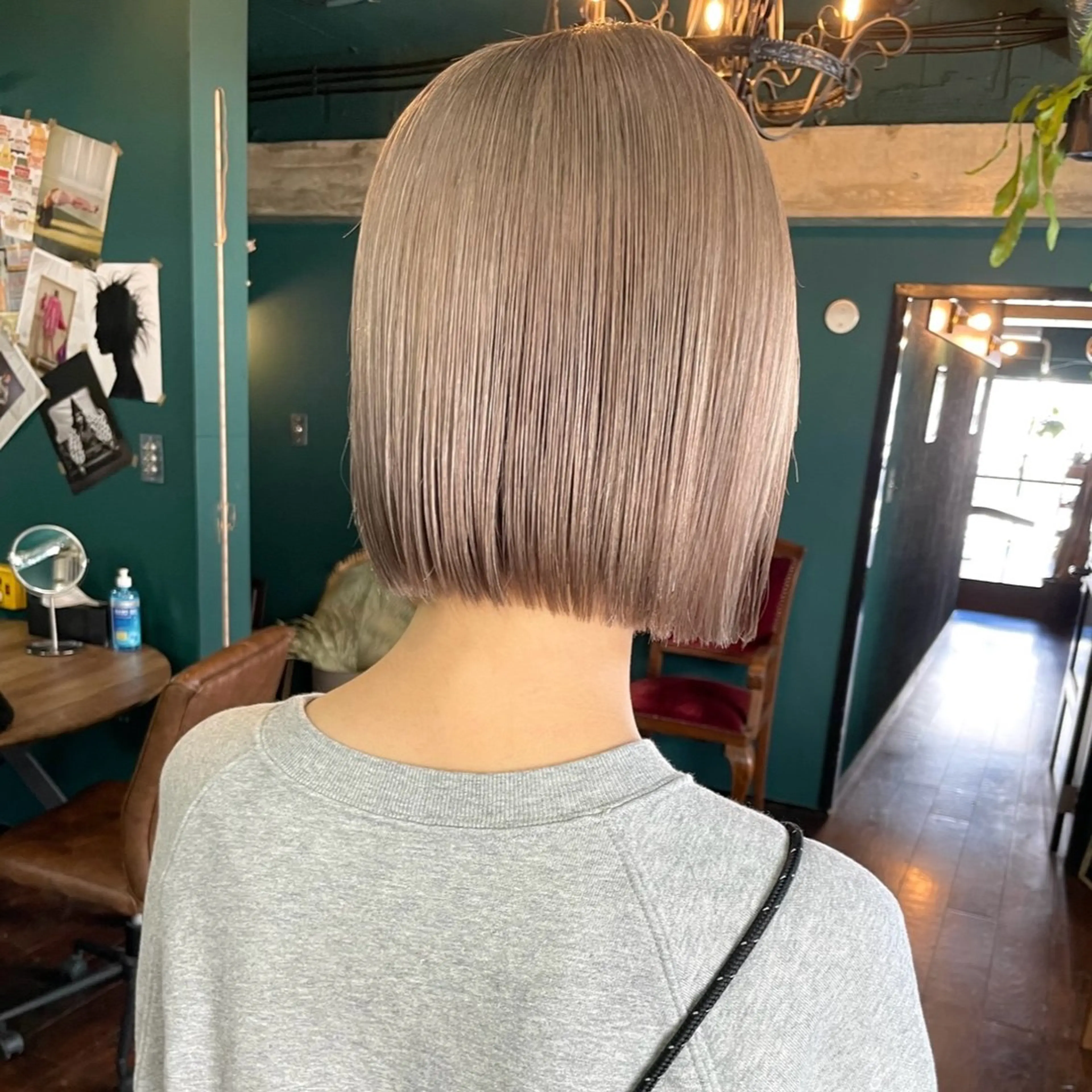 ミディアム カット ヘアカラー トリートメント vivre libreのヘアスタイル