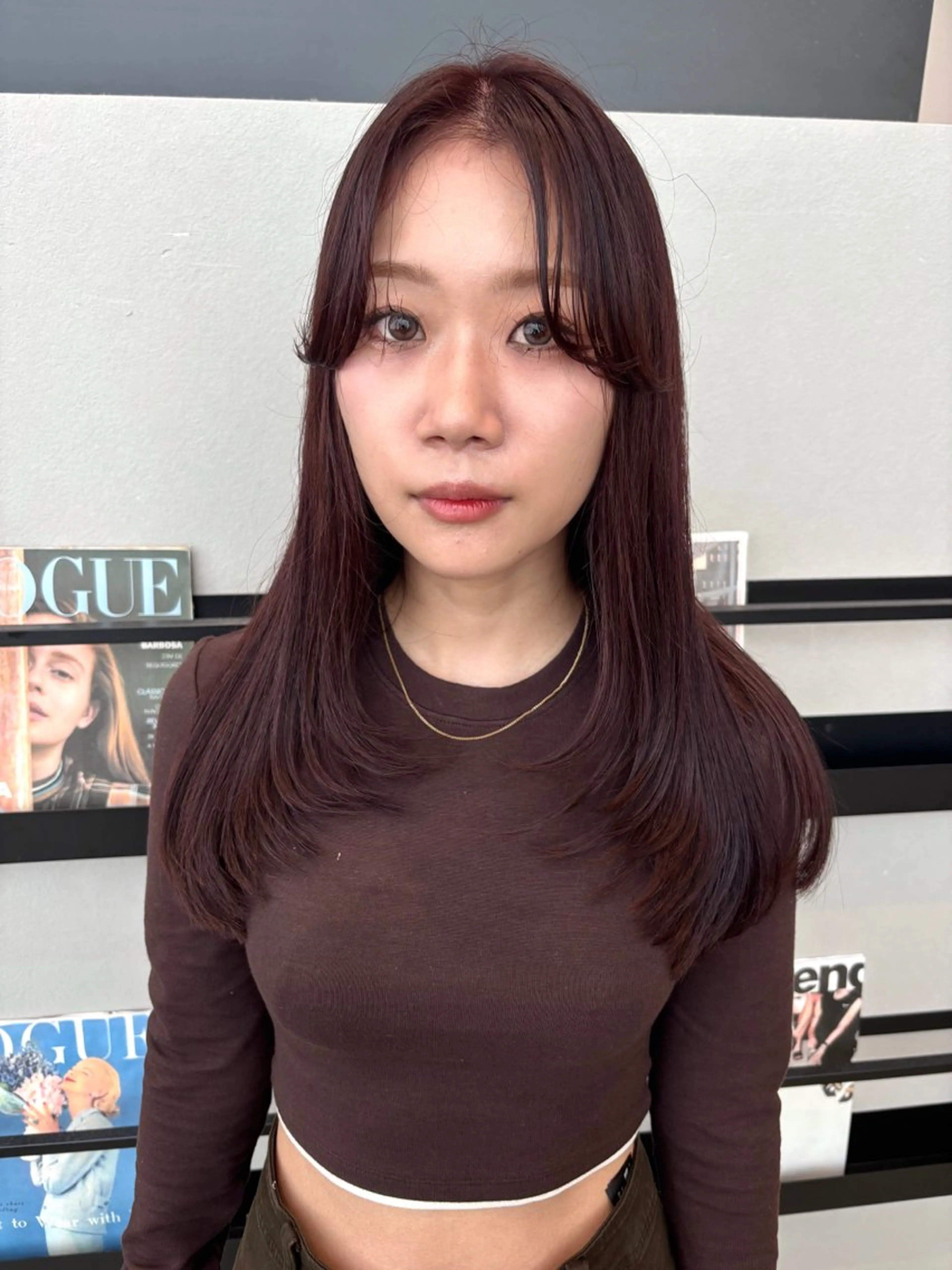 セミロング カラー ブラウンカラー カシス レイヤーカット カット ヘアカラー 透明感カラー/ レイヤーkotonoのヘアスタイル