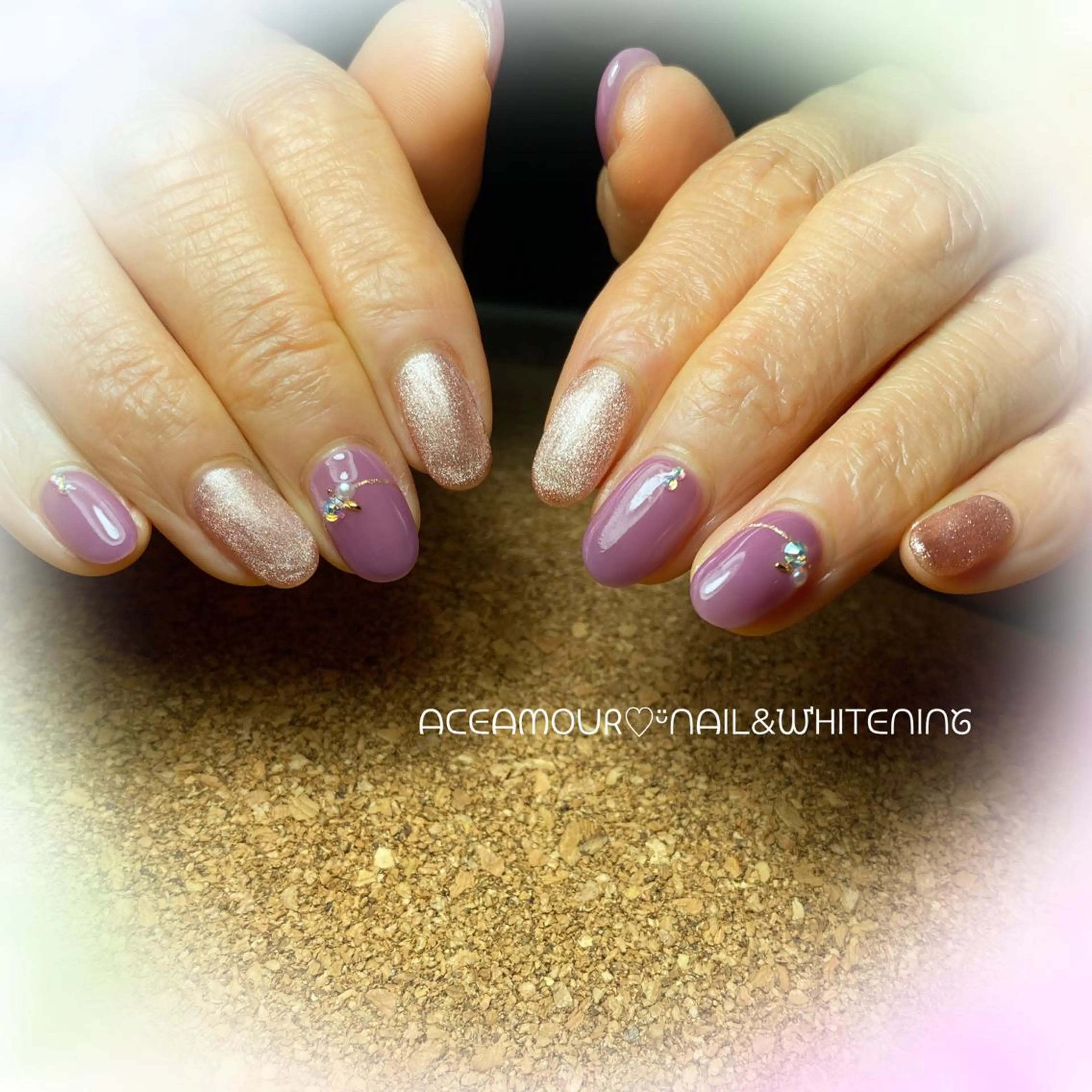 ネイル ラメ(グリッター) マグネットネイル 春ネイル ネイル/耳つぼ /新ホワイトニングのネイルデザイン