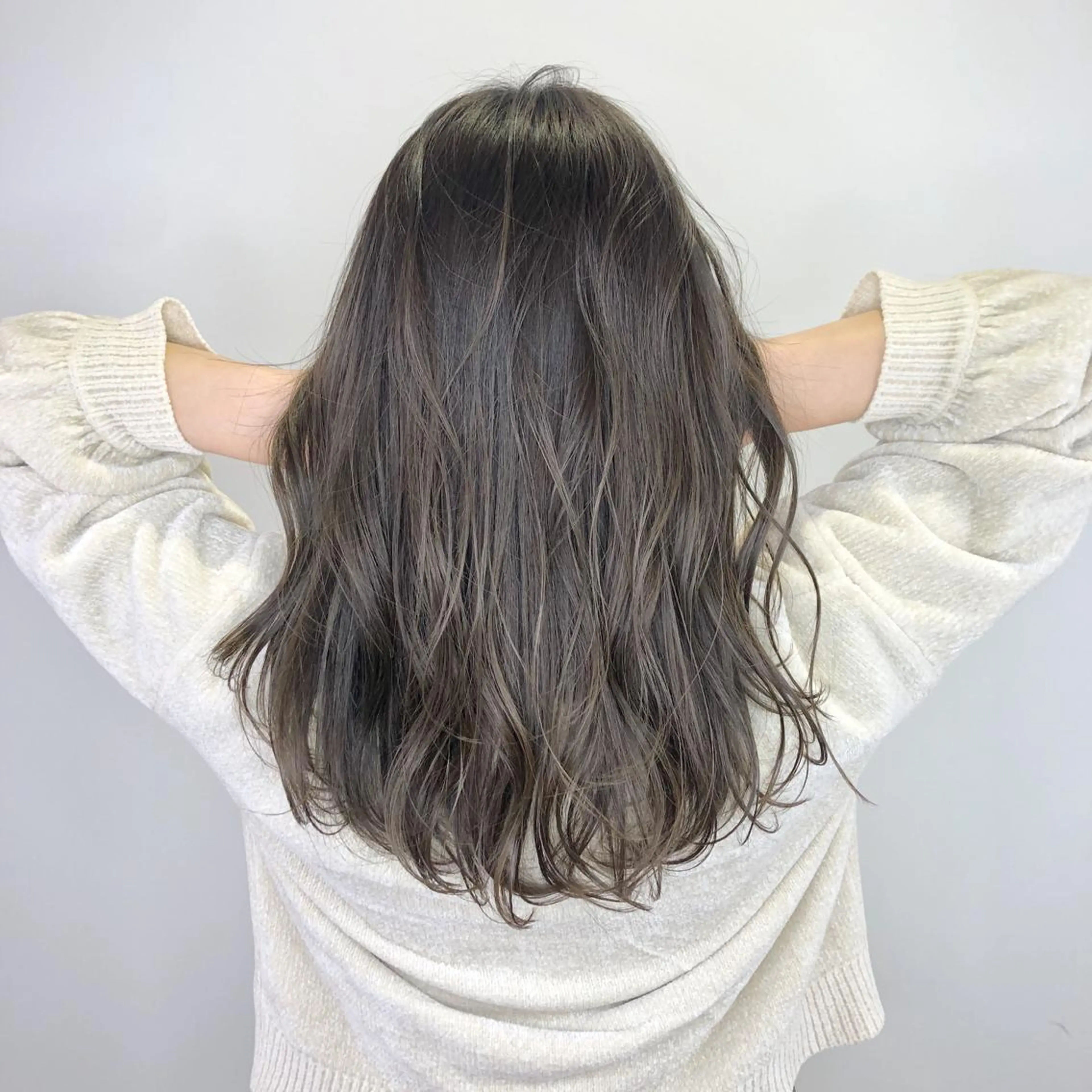 セミロング カラー ヘアカラー トリートメント 関 京磨のヘアスタイル