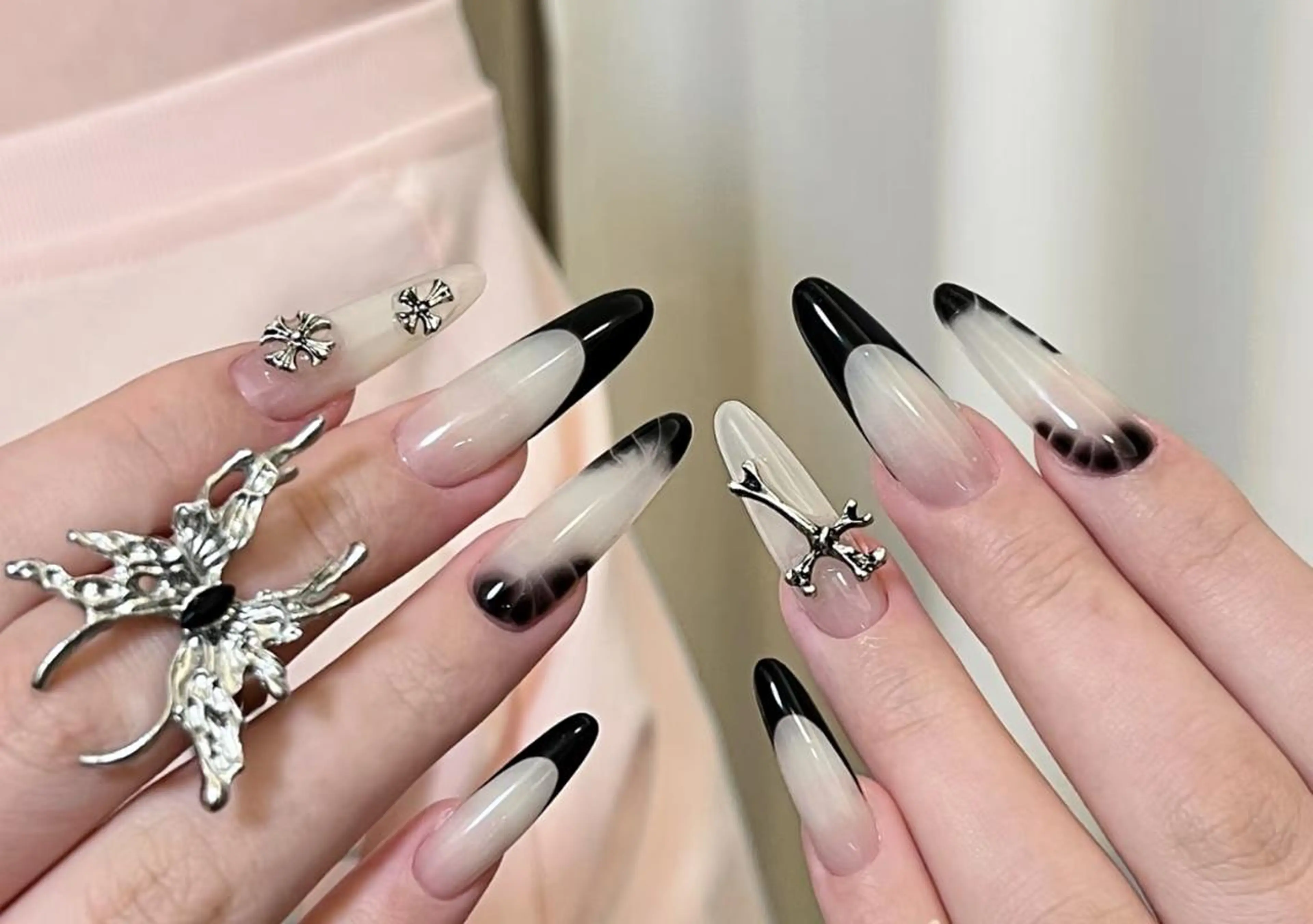 ネイル ハンドネイル 🎀 NaNa_nailのネイルデザイン