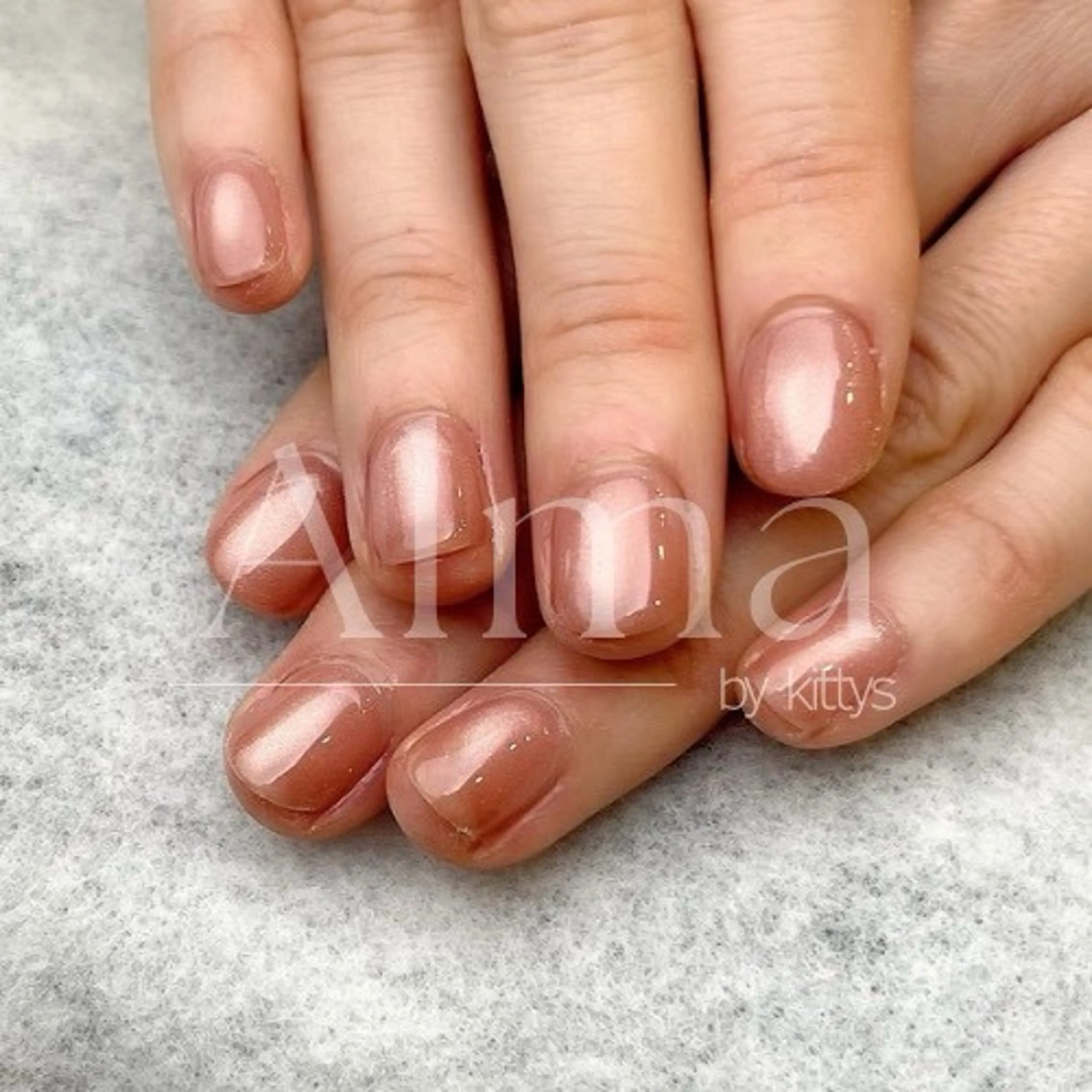 ネイル マグネットネイル マグネットワンカラー ワンカラーネイル ハンドネイル Alma chitoseのネイルデザイン