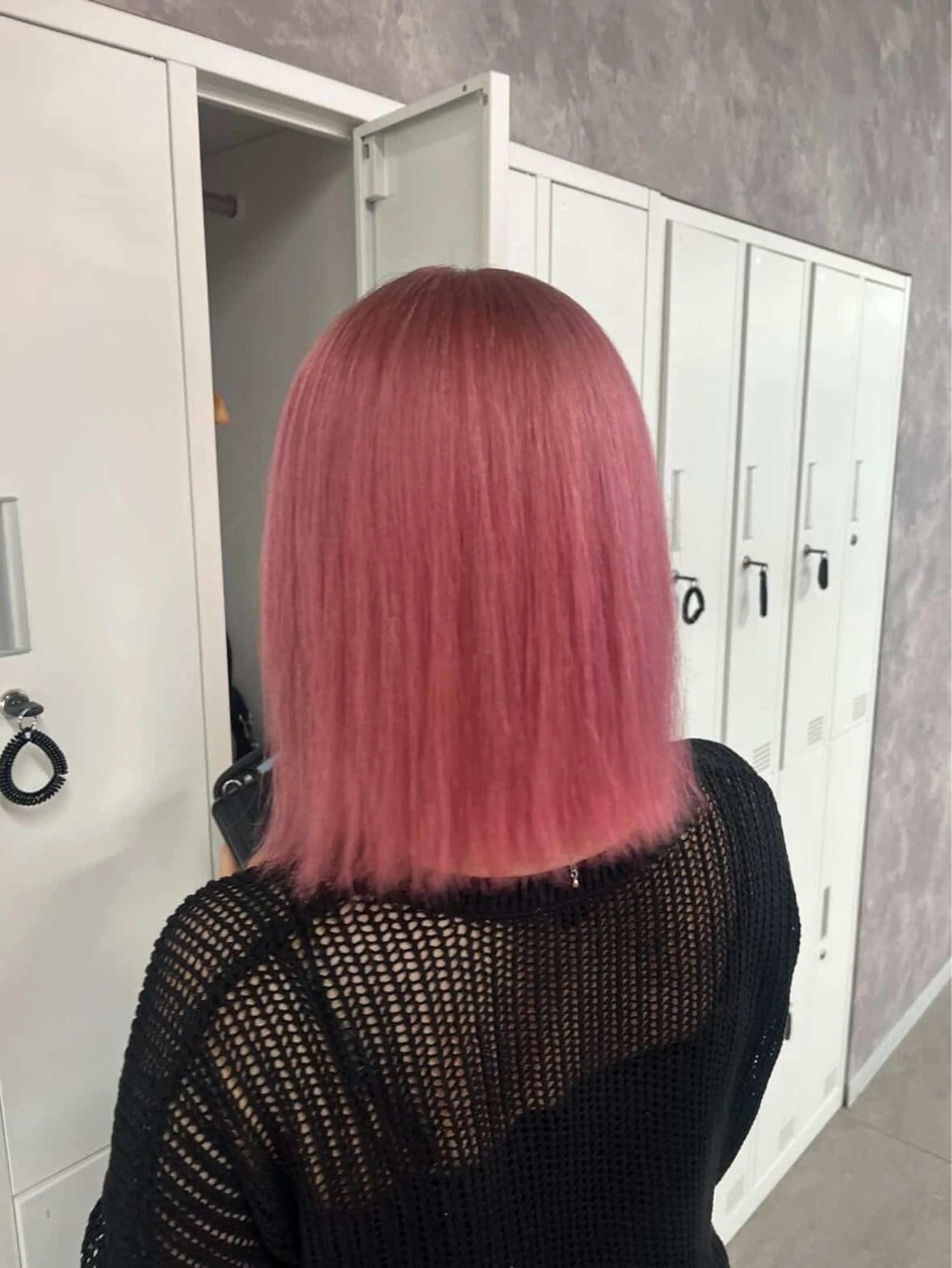 ミディアム カラー サトウ ユメリのヘアスタイル