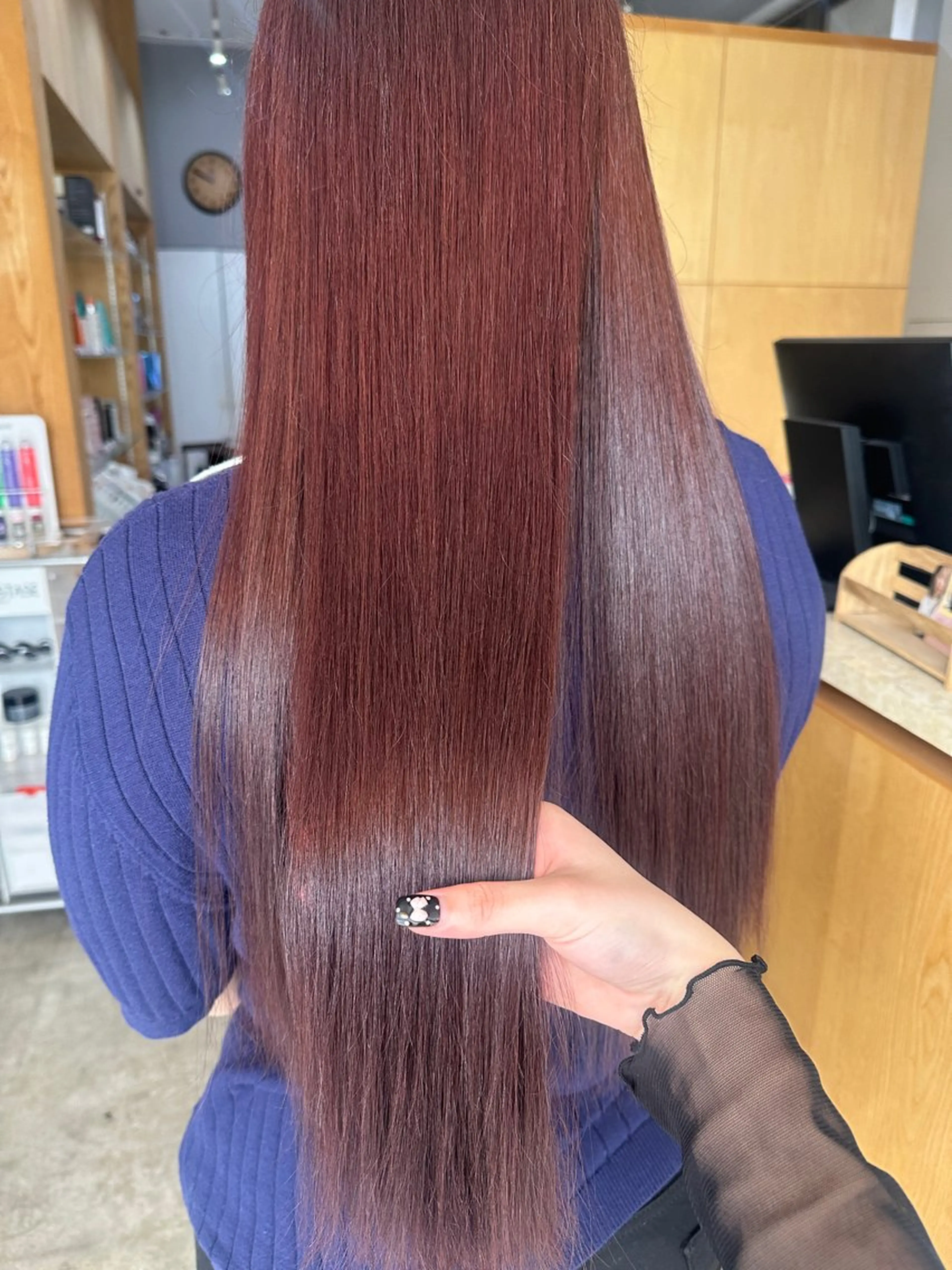 ミディアム ヘアカラー 縮毛矯正 トリートメント miloc MOMOKAのヘアスタイル