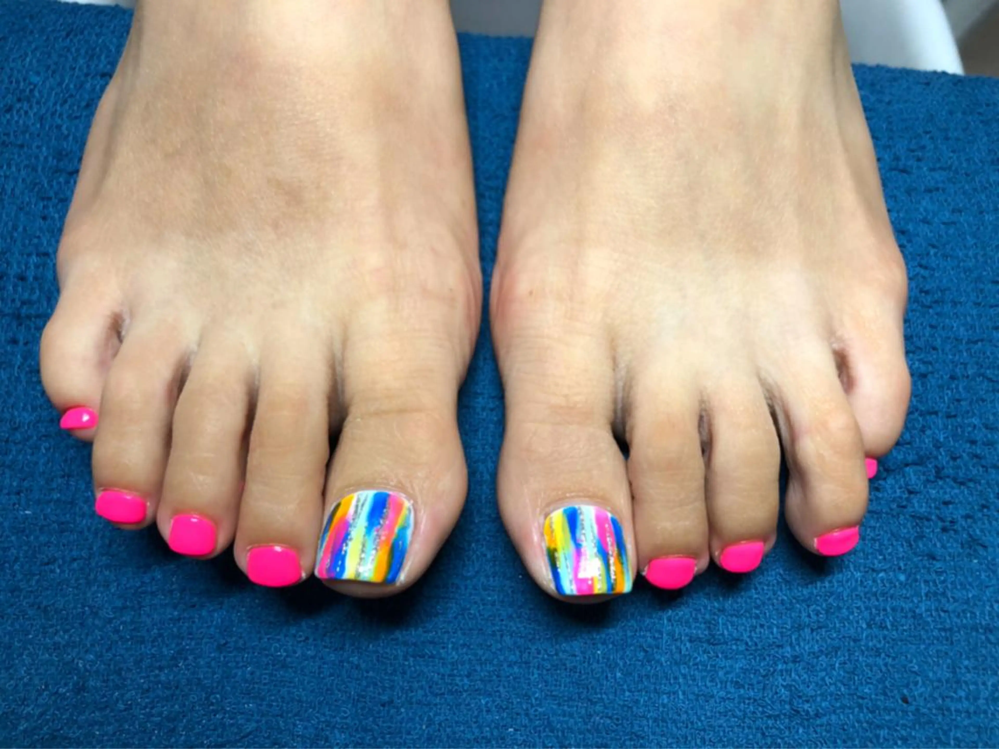 ネイル フットネイル Li'leaNail AINAのネイルデザイン