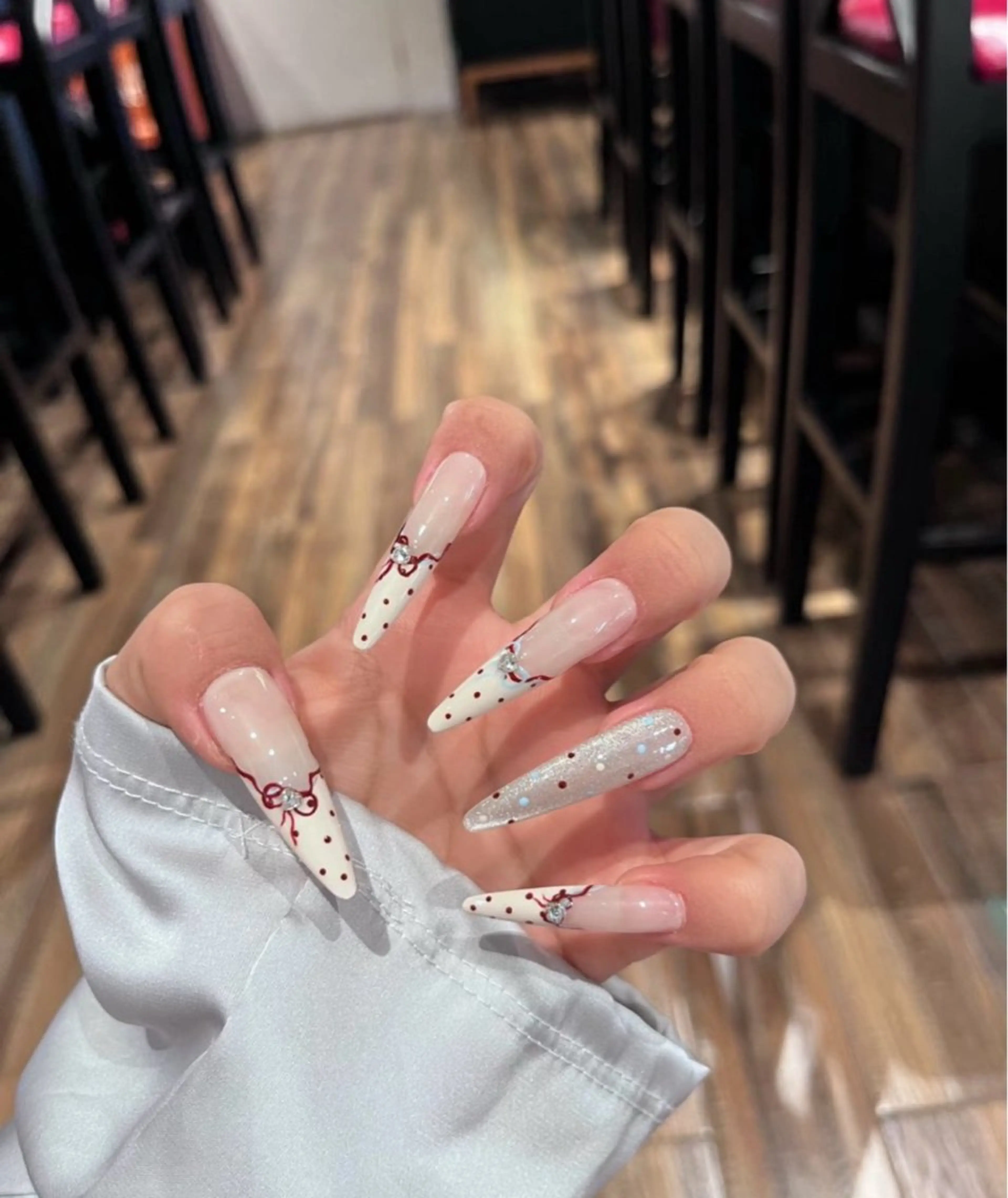 カラー グラデーションカラー ピンクカラー ハンドネイル AIN Nailのネイルデザイン