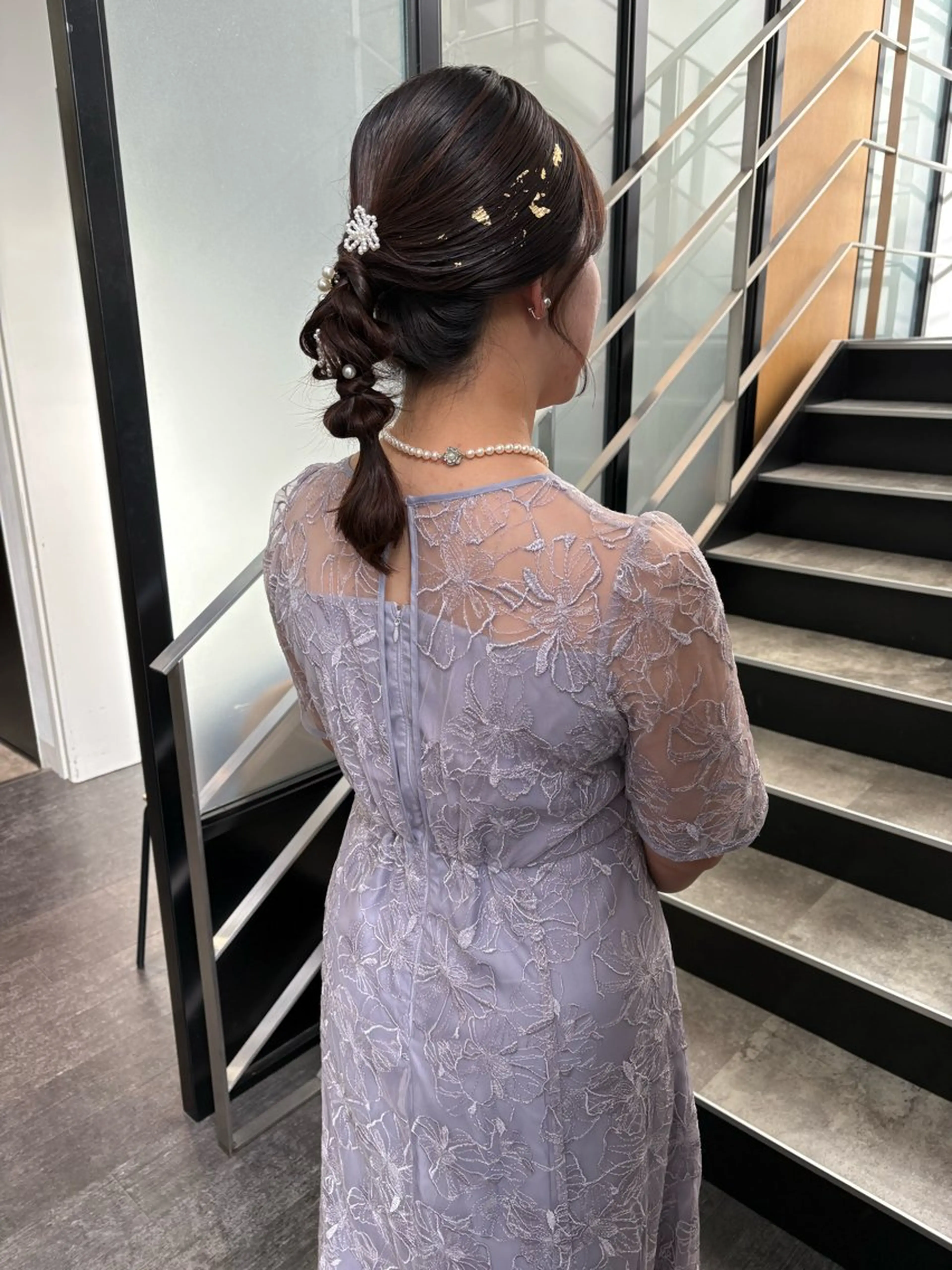 ミディアム ヘアアレンジ 結婚式・ブライダル ヘアセット mao ｜ 柔らか艶カラー🫧のヘアスタイル