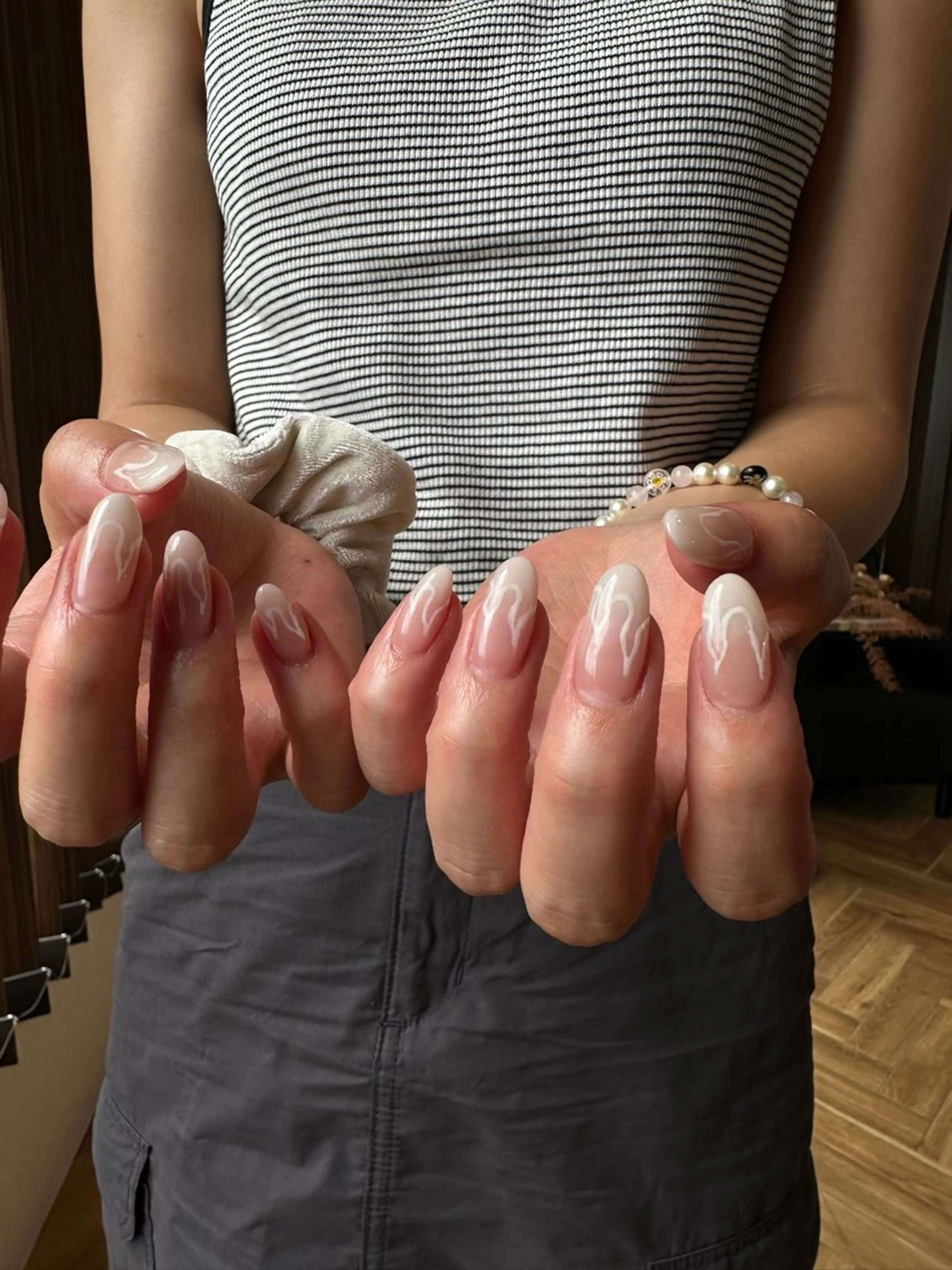 ネイル ハンドネイル private nail salon &sumika所属・三輪 絢香のネイルデザイン