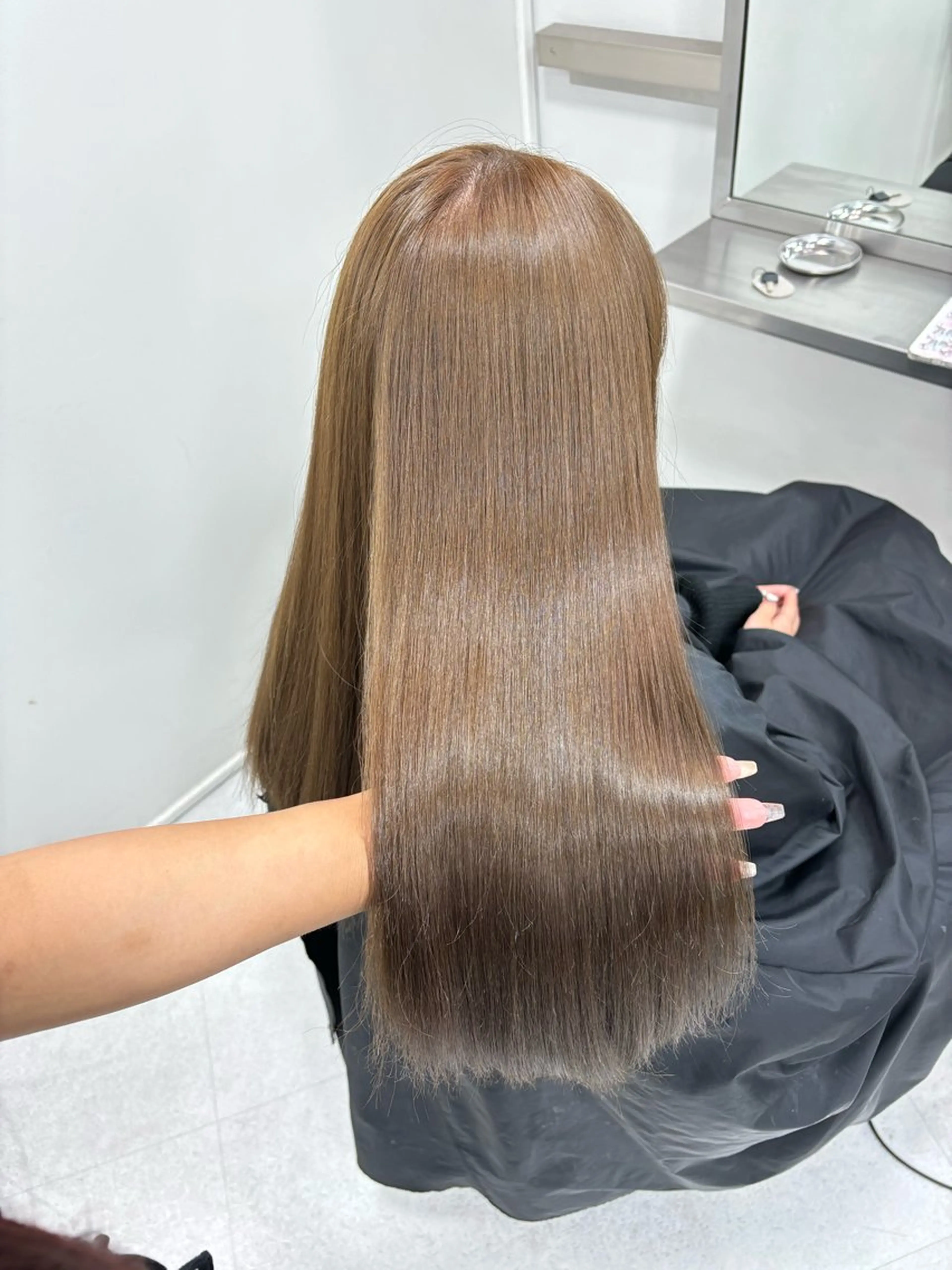 ロング カラー ベージュカラー ブリーチ ブリーチなしカラー カット ヘアカラー 韓国レイヤー/ 縮毛矯正🎀minaのヘアスタイル