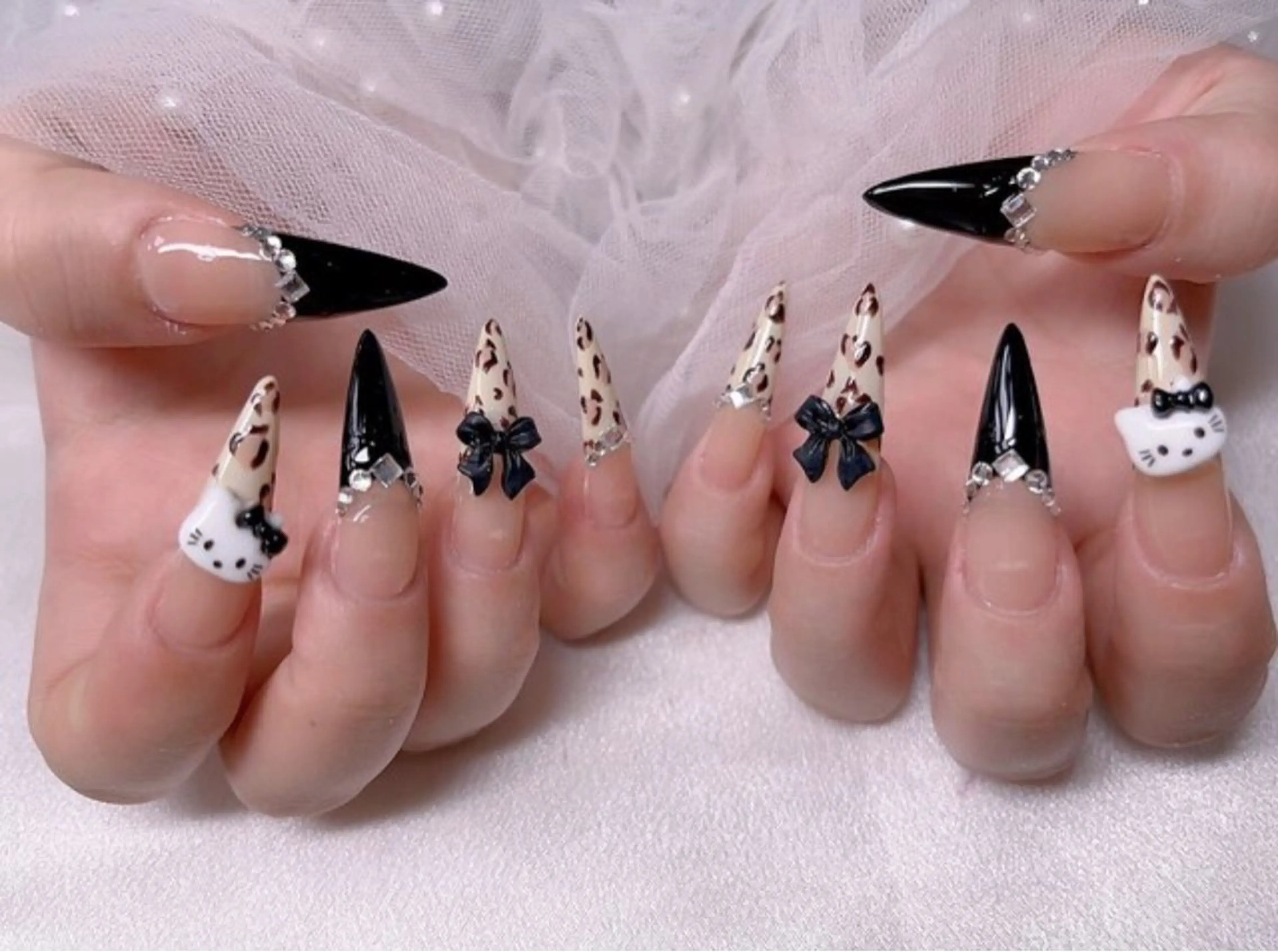 ネイル オーロラネイル フットネイル 韓国ネイル ラメ(グリッター) ラメグラデーション ハンドネイル Belle nail salon 新小岩のネイルデザイン