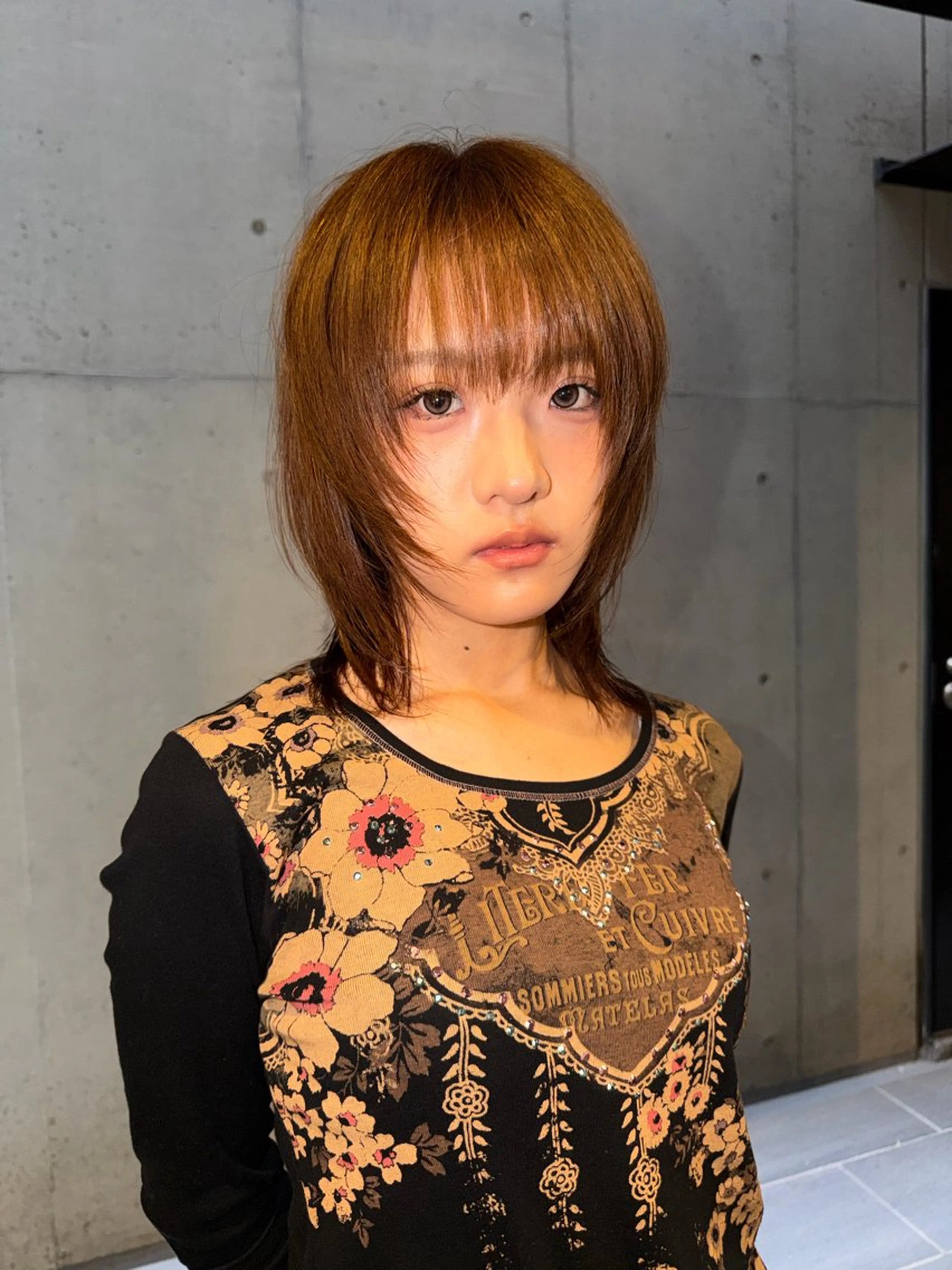 ミディアム カラー 顔まわりレイヤー ハッシュカット レイヤーカット カット ヘアカラー 似合わせウルフ/ レイヤー/山本祐輔のヘアスタイル