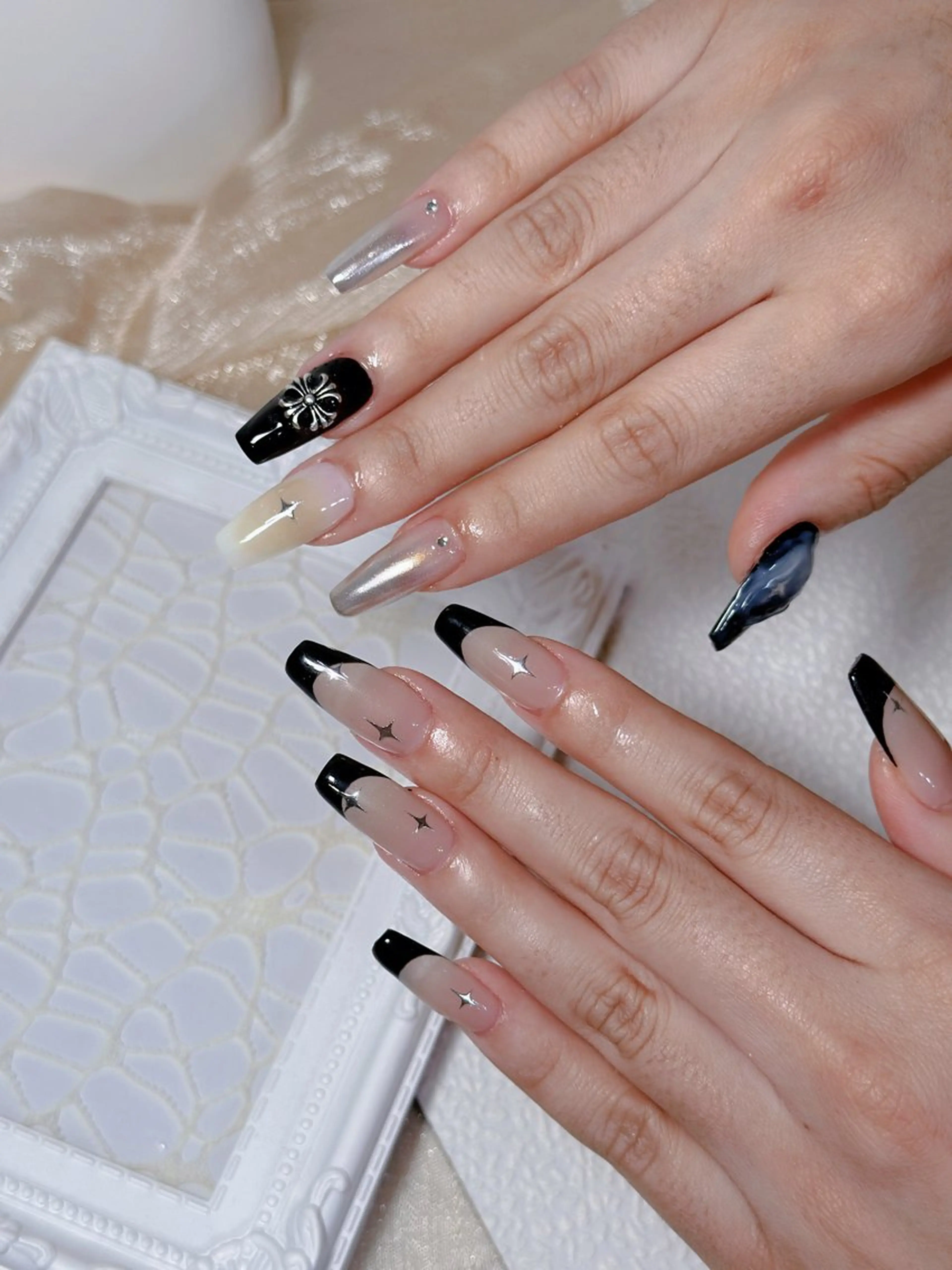 ネイル ハンドネイル Ann- NailQueensのネイルデザイン