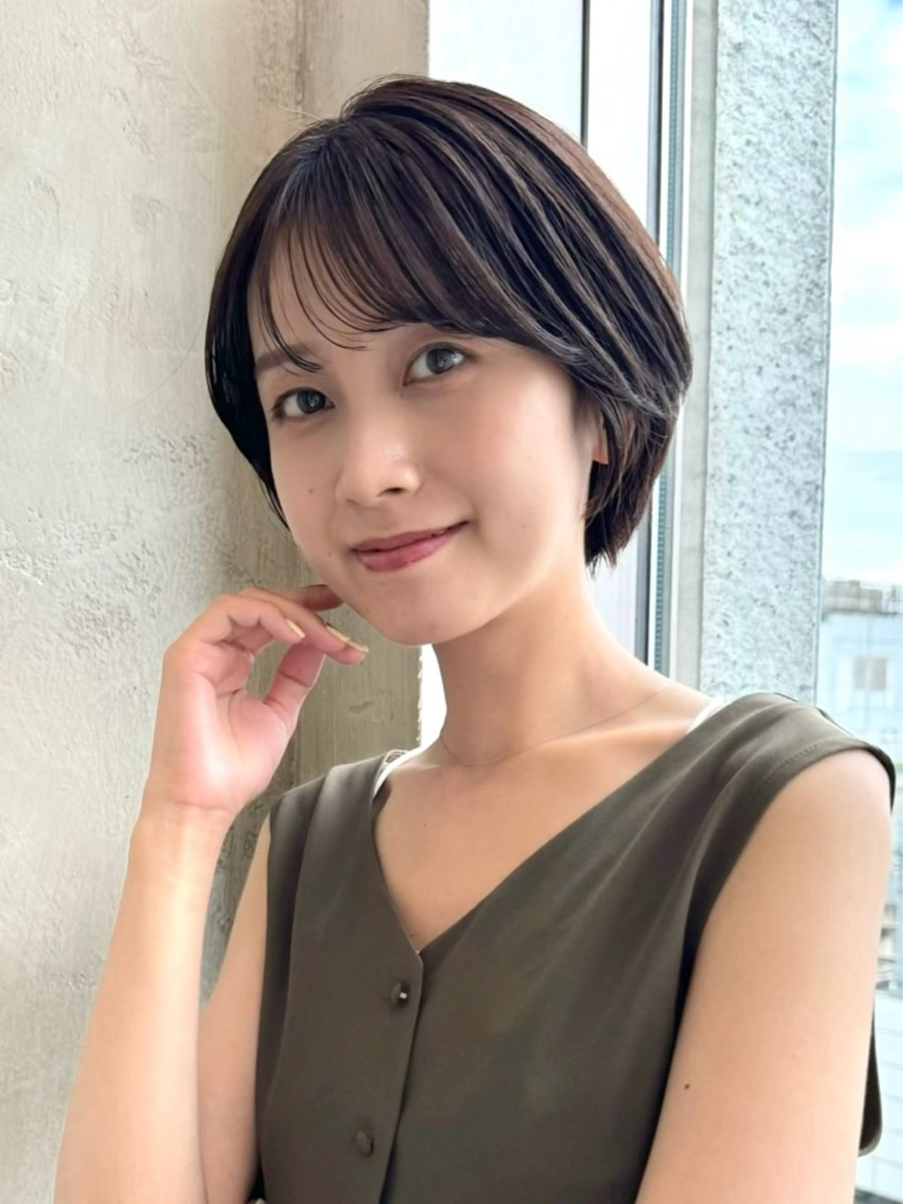 ショート カラー カット ヘアカラー トリートメント 💍新宿ショート 💍岩田莉奈のヘアスタイル