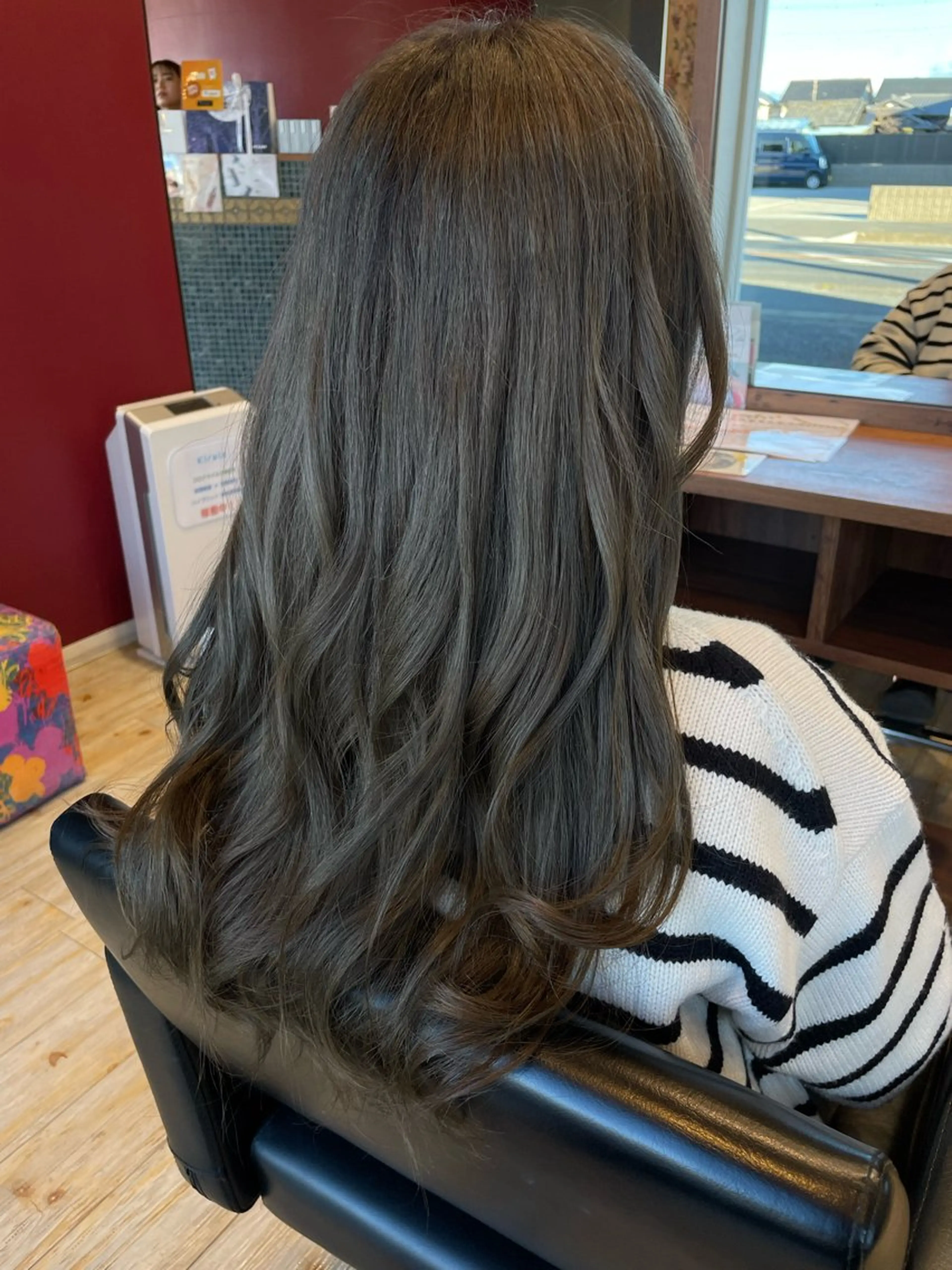 ロング 高橋 彩のヘアスタイル