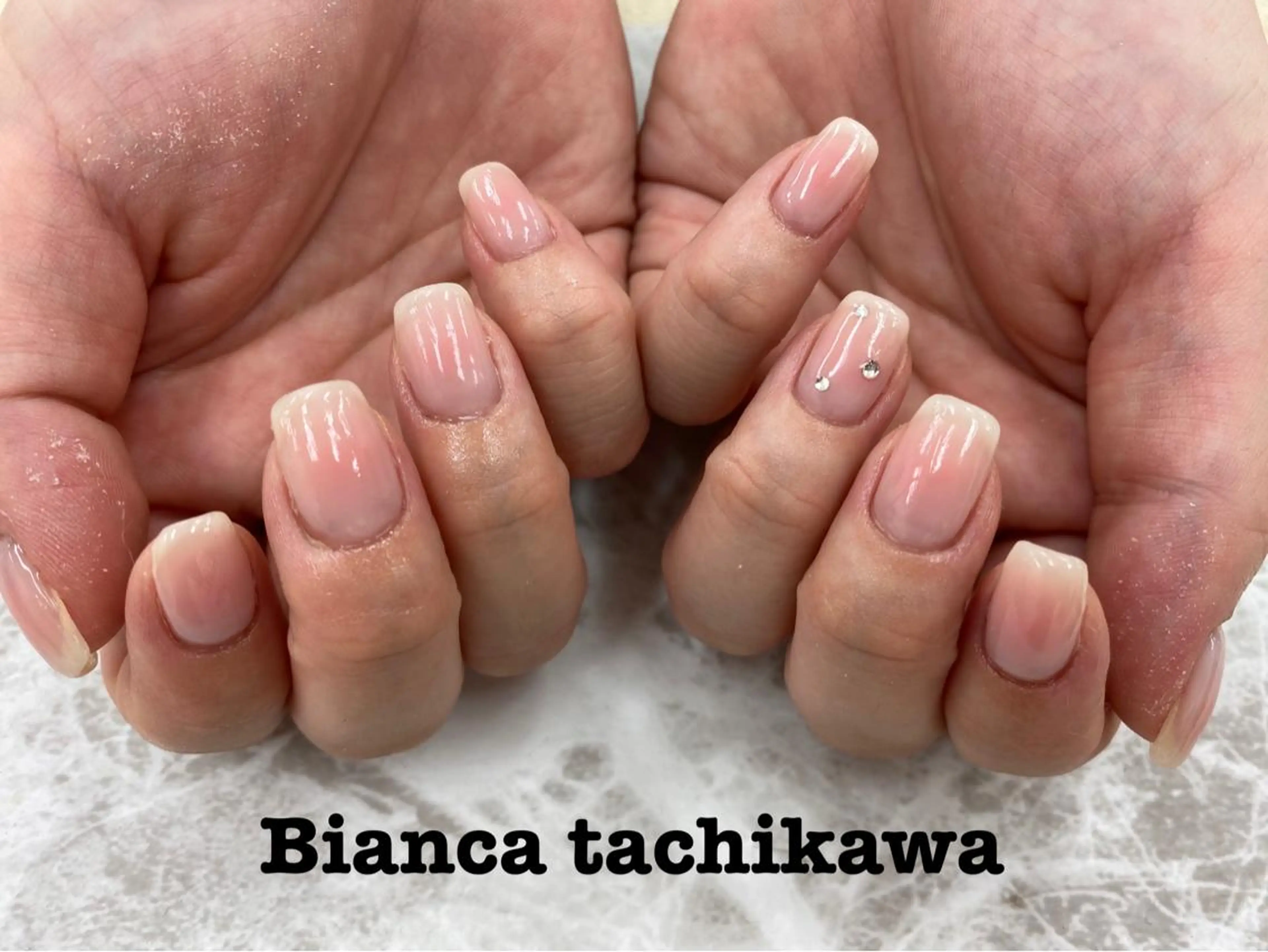 ネイル Bianca 立川店 小川のネイルデザイン