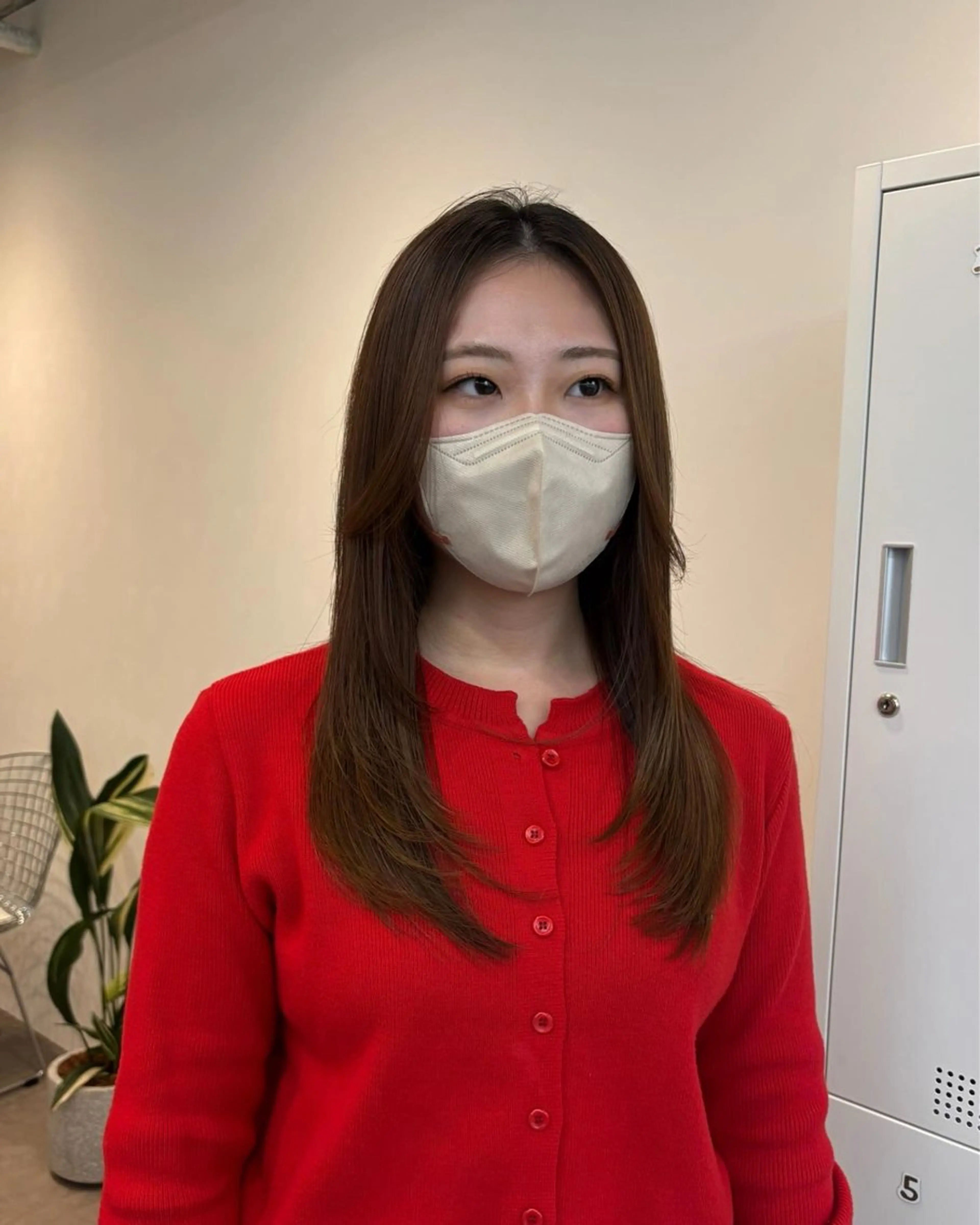 ミディアム カラー カット ヘアカラー 渡辺 彩乃のヘアスタイル