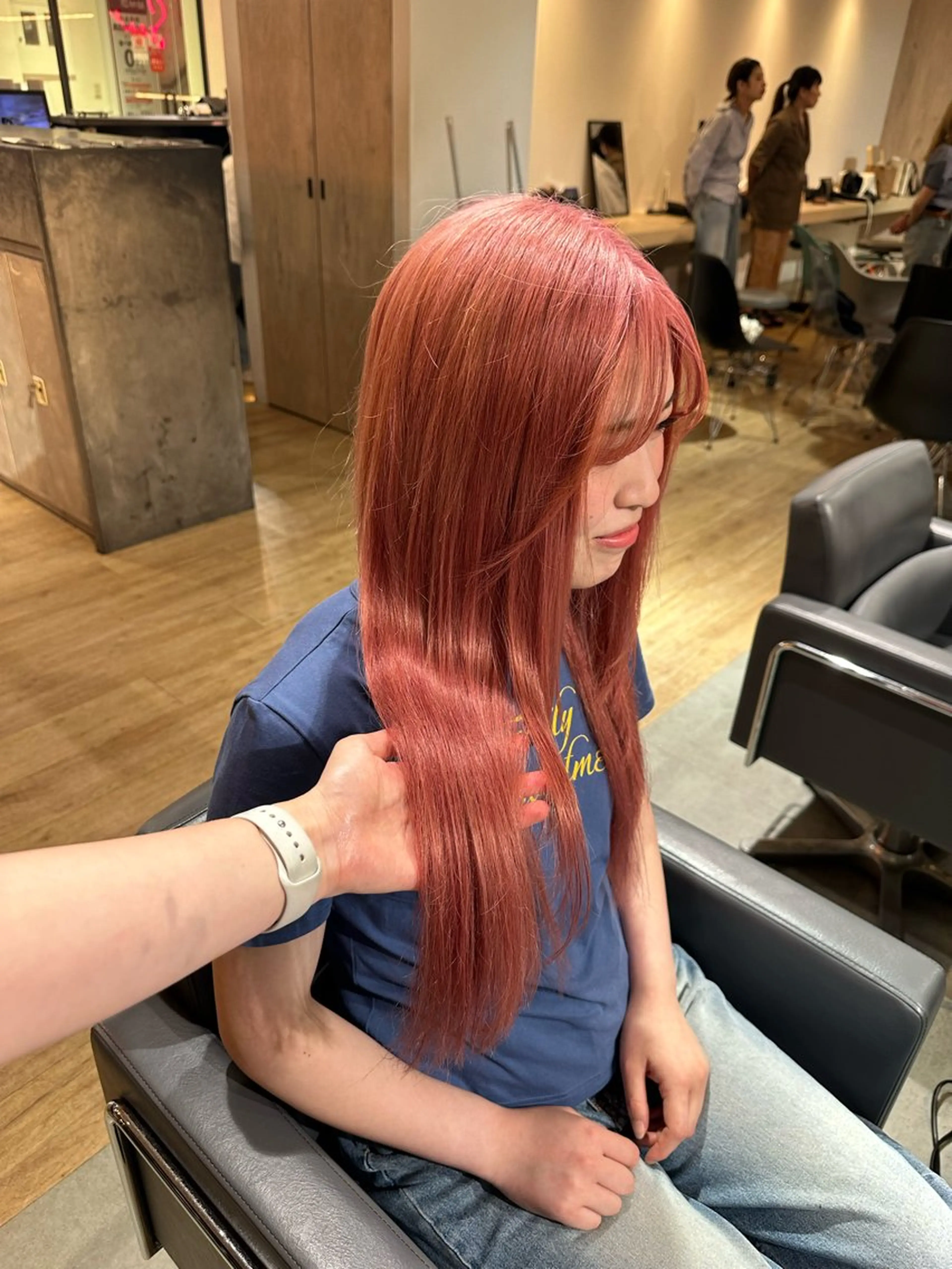 ロング カラー カット ヘアカラー エクステ 美髪・シールエクステ ホソタニリョウコのヘアスタイル