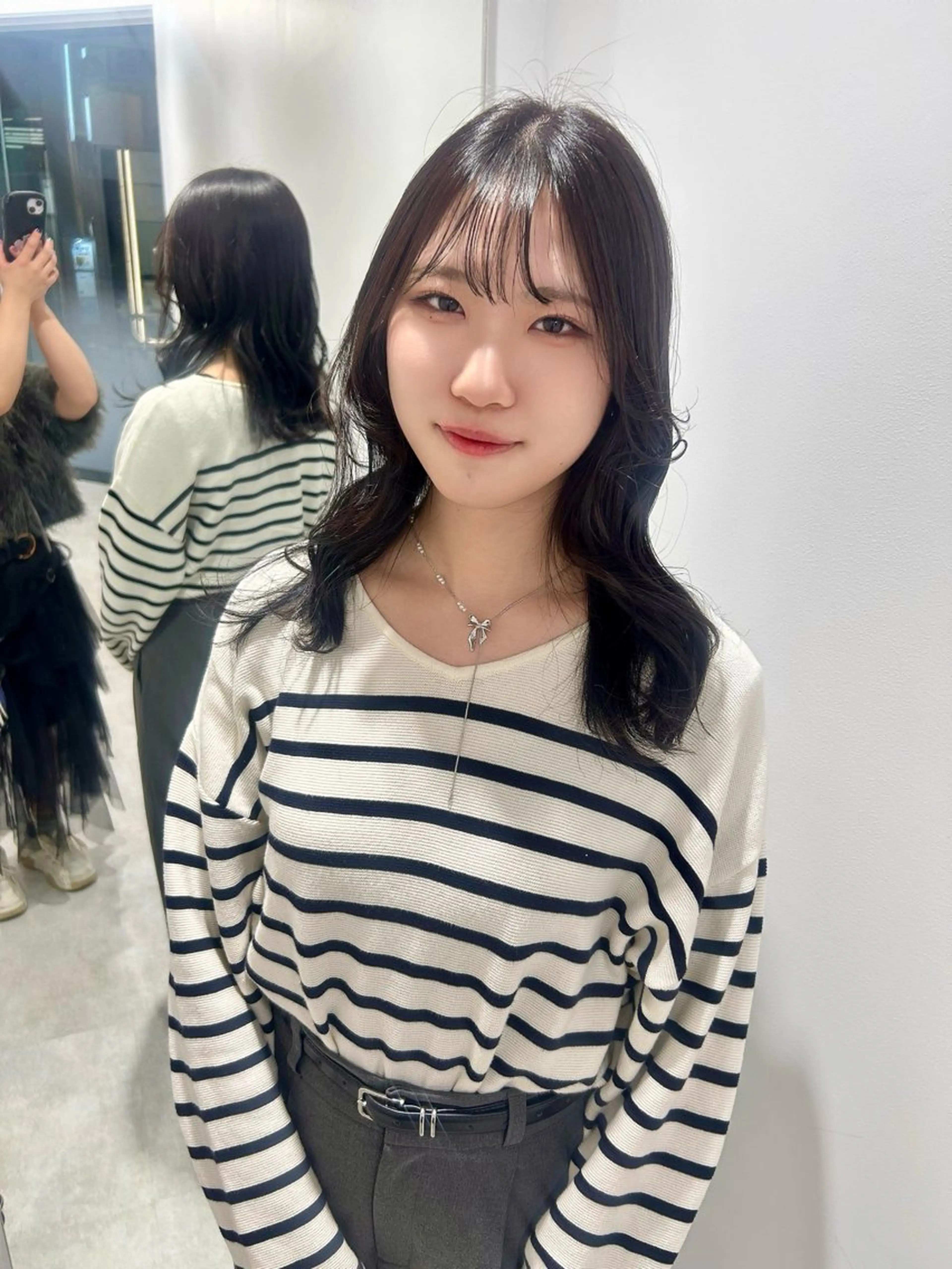 【頭皮ケアとカットで綺麗に✨】１回シャンプー+頭皮ケア+韓国風レイヤーカット✂️の写真