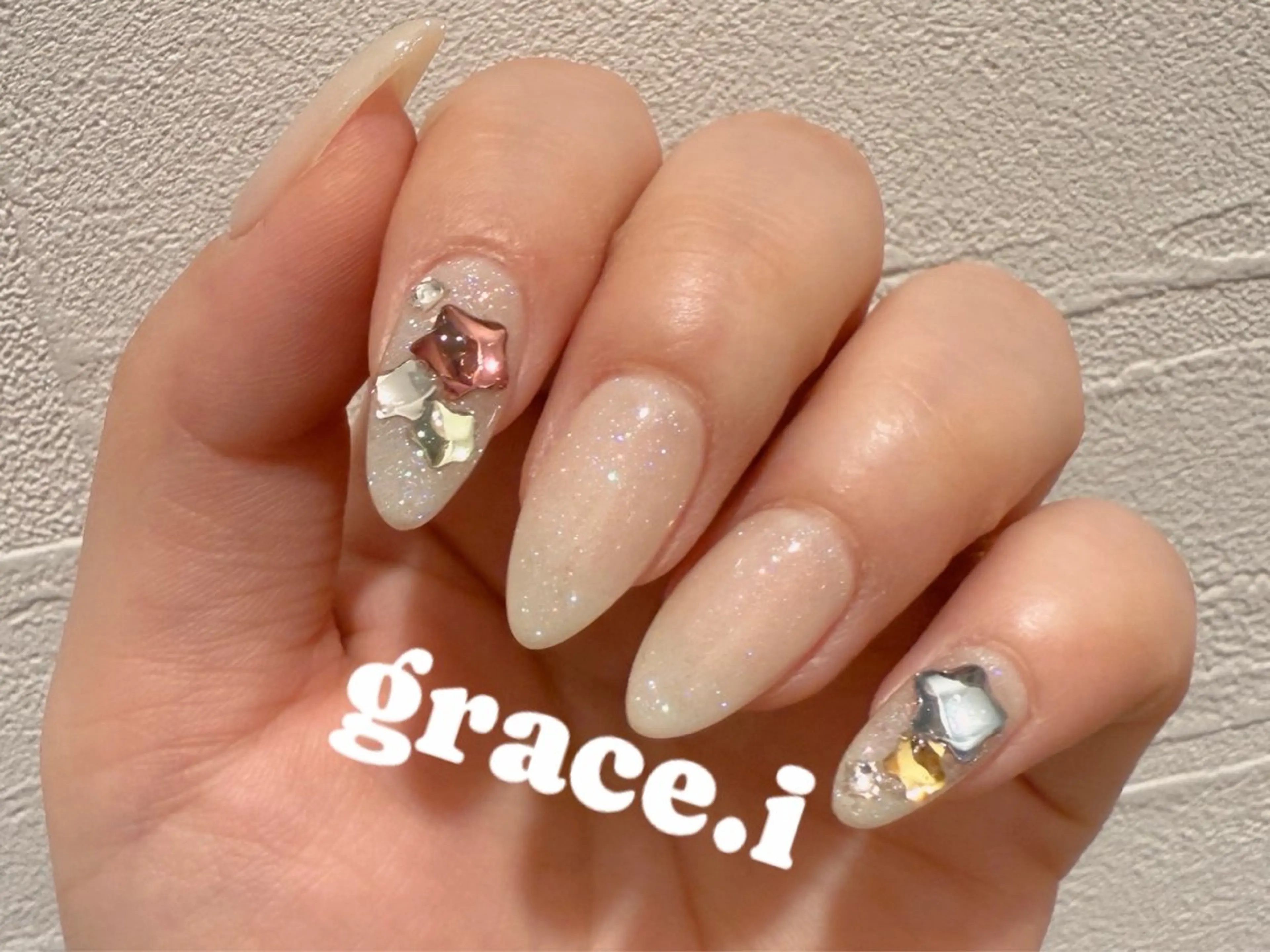 ネイル ジェルネイル ソフトジェル ハンドネイル ネイルサロン grace.iのネイルデザイン