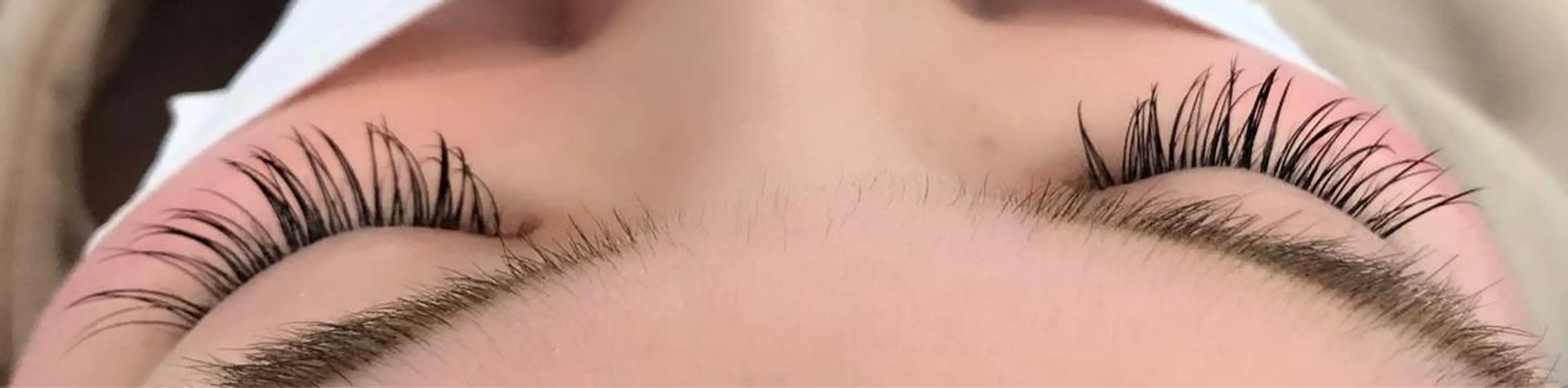 マツエク・マツパ 岡田詩織 MODE Ks松原店のヘアスタイル