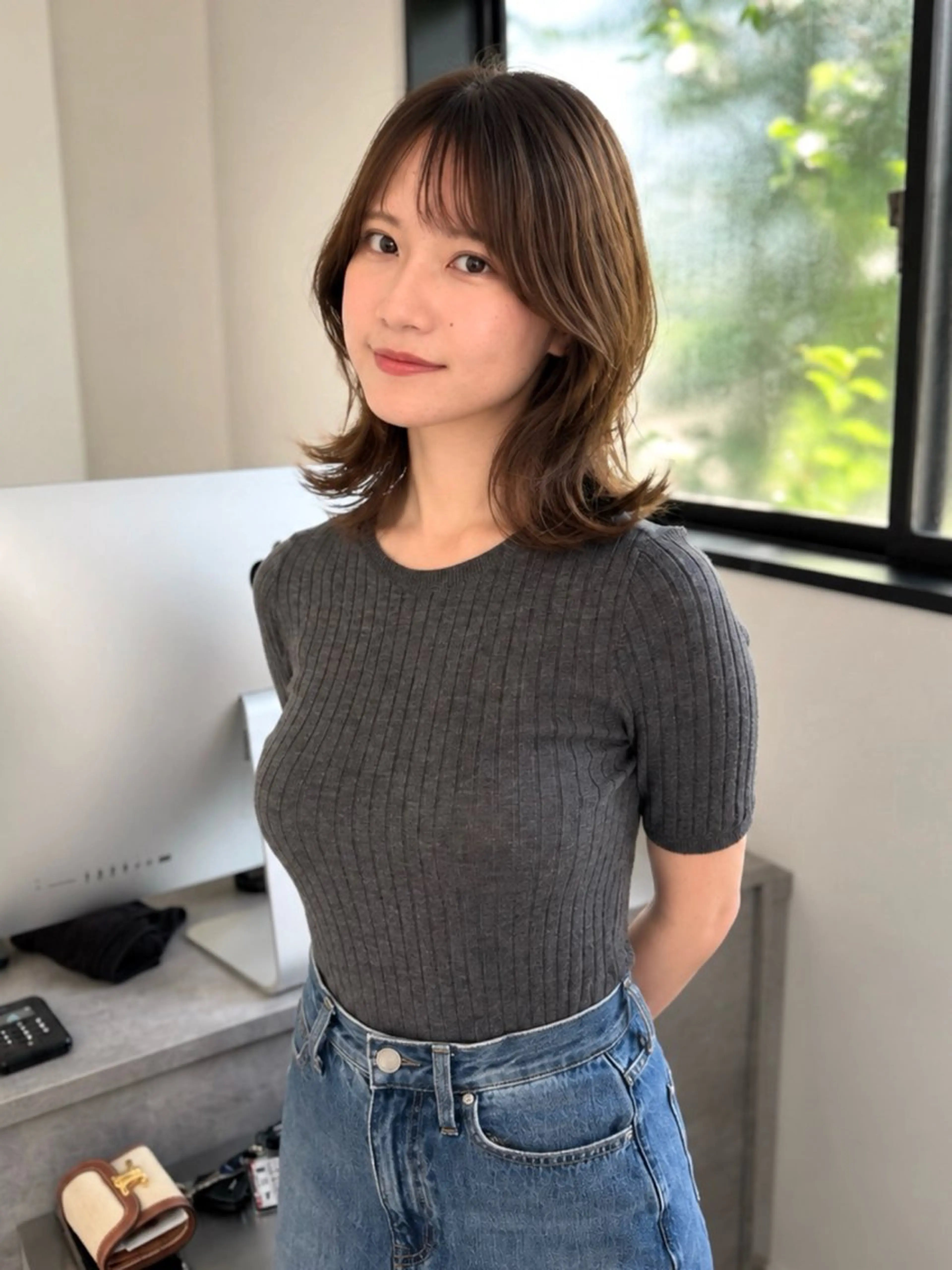 ミディアム ARCANA アルカナのヘアスタイル