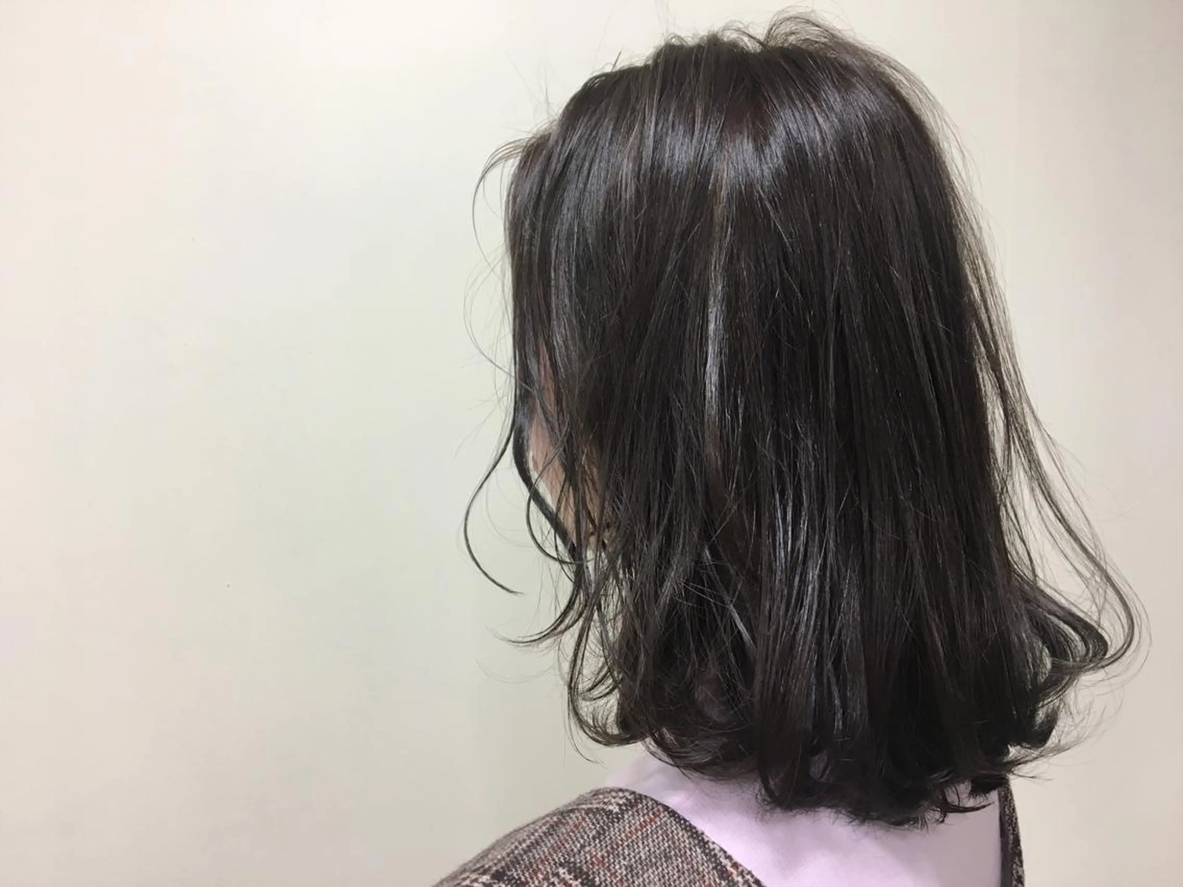 ミディアム カラー ブルーカラー ブルージュ カット ヘアカラー トリートメント Beach 代表 KENTAのヘアスタイル