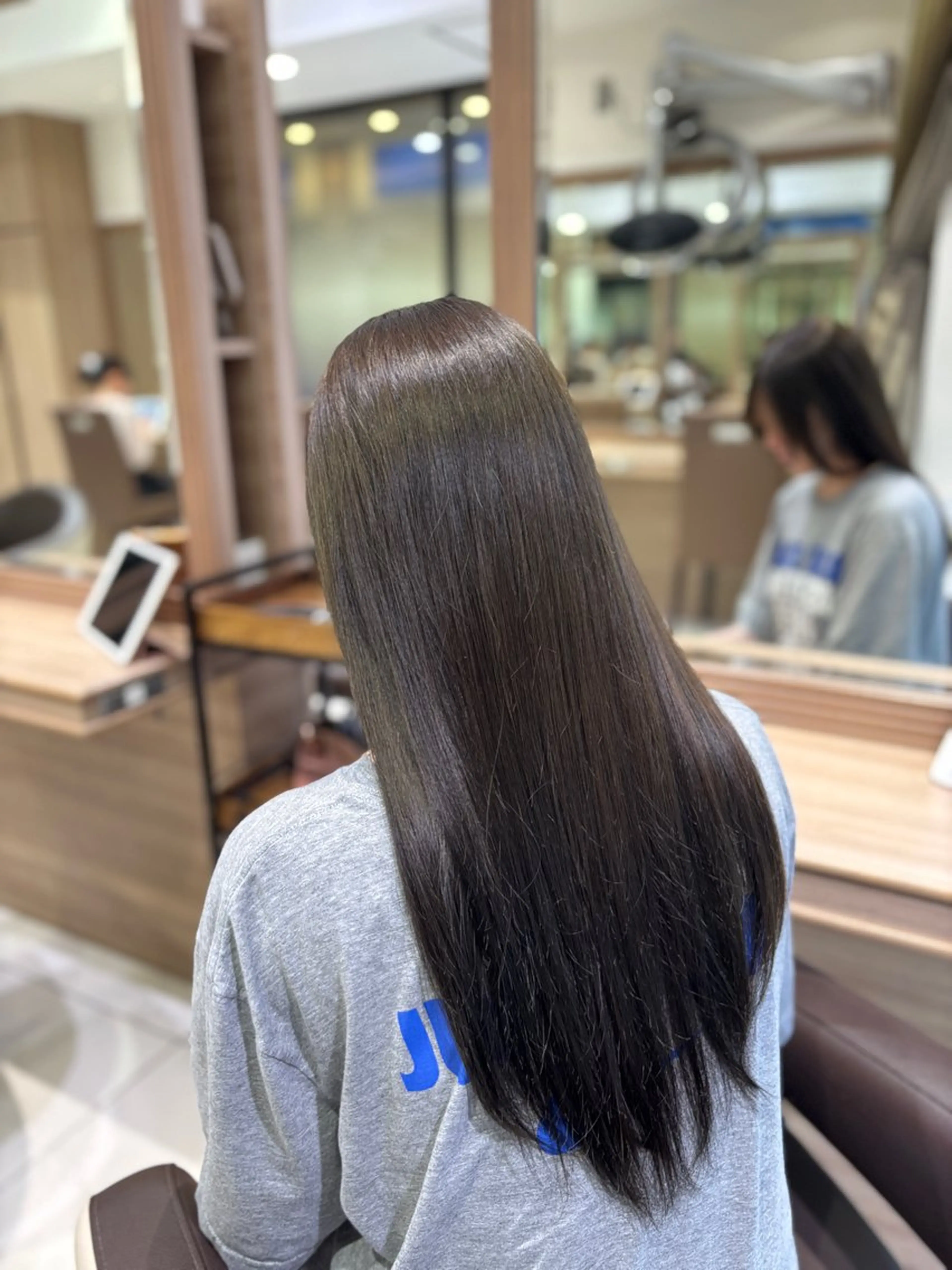 ロング カラー ベージュカラー オリーブベージュ 髪質改善 miyu.カラー モデル様募集中🎀♡のヘアスタイル