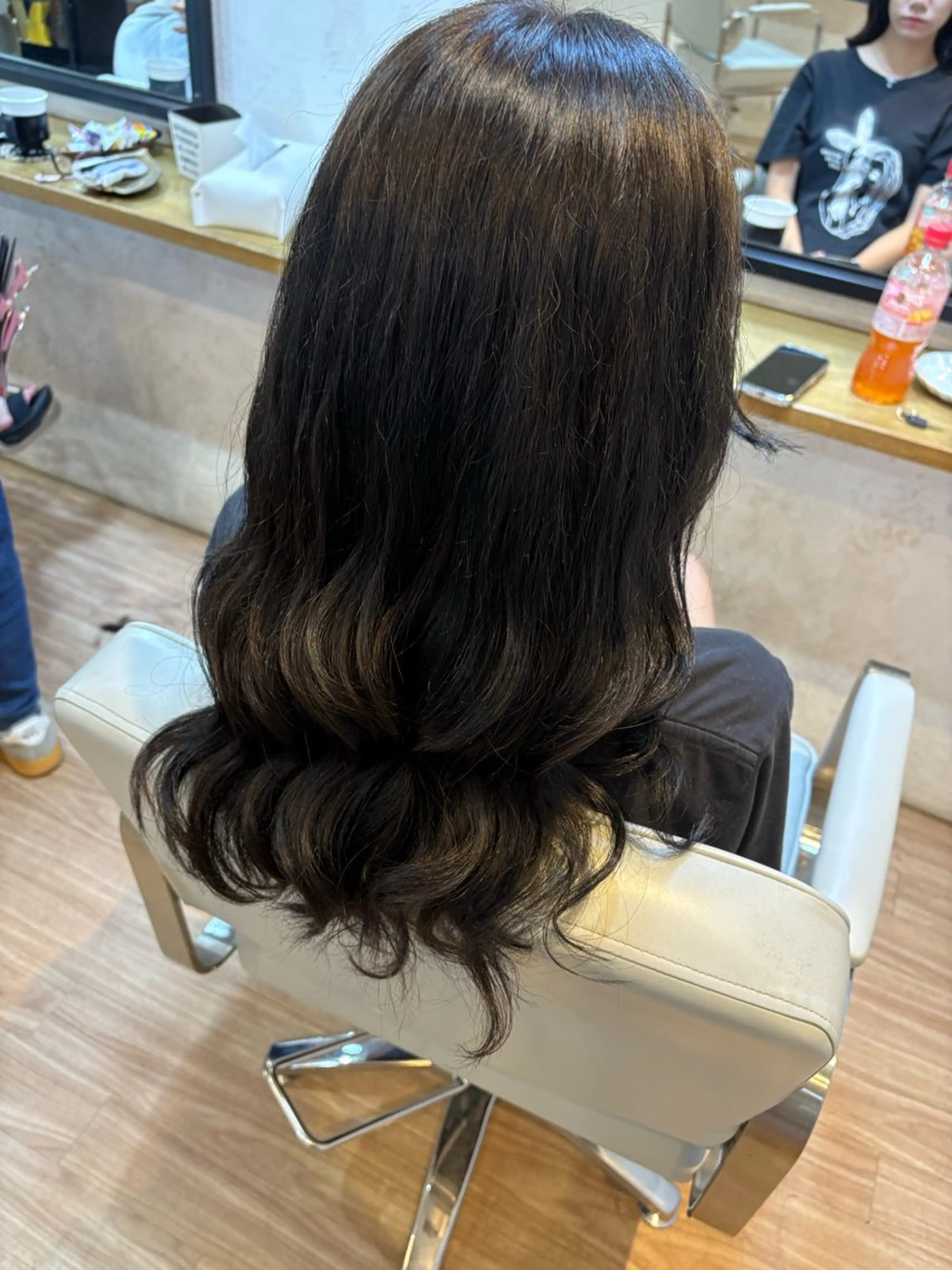 セミロング ヘアカラー トリートメント 韓国ヘアー🇰🇷 MIWAのヘアスタイル