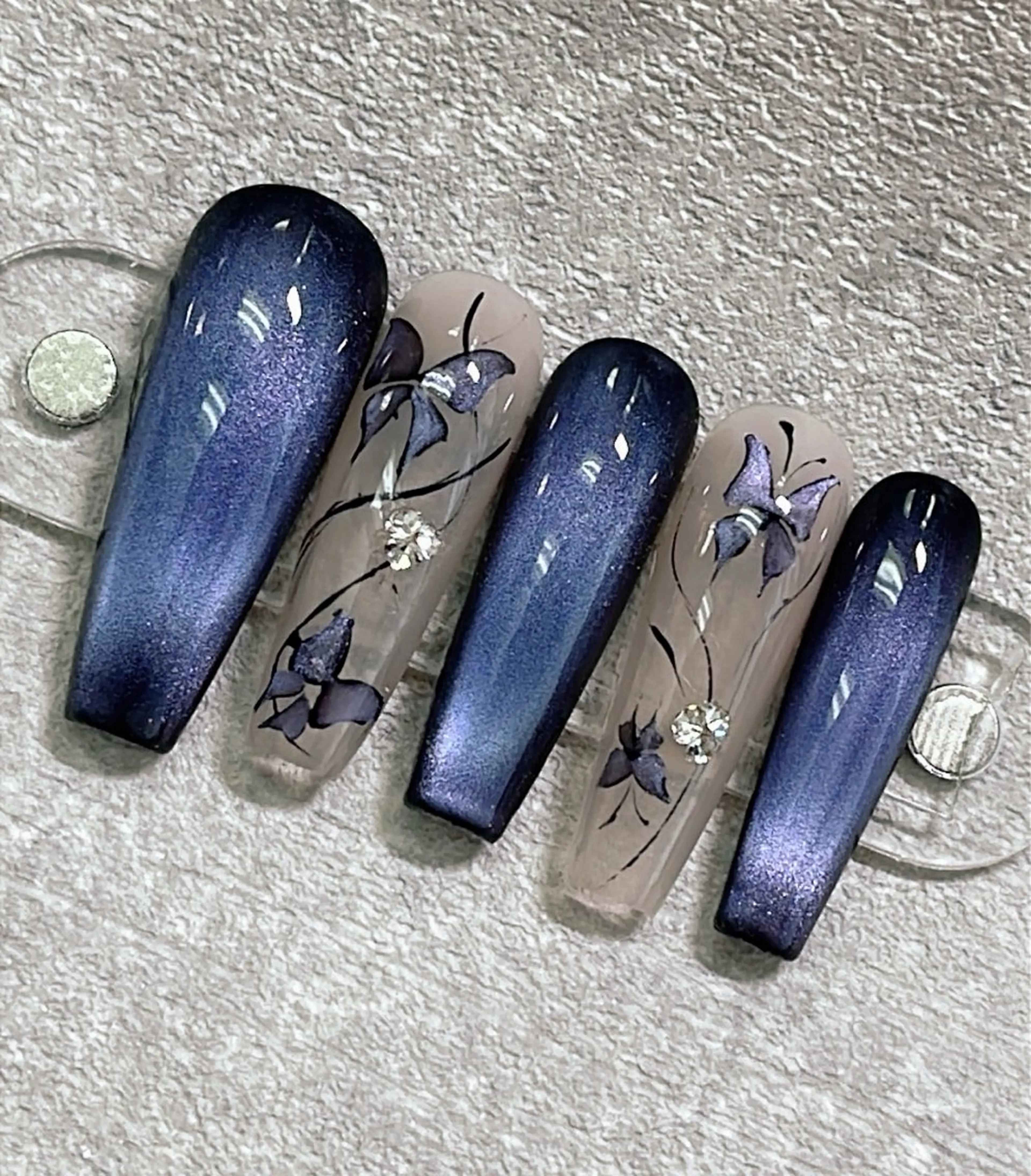 Dea かかのネイルデザイン