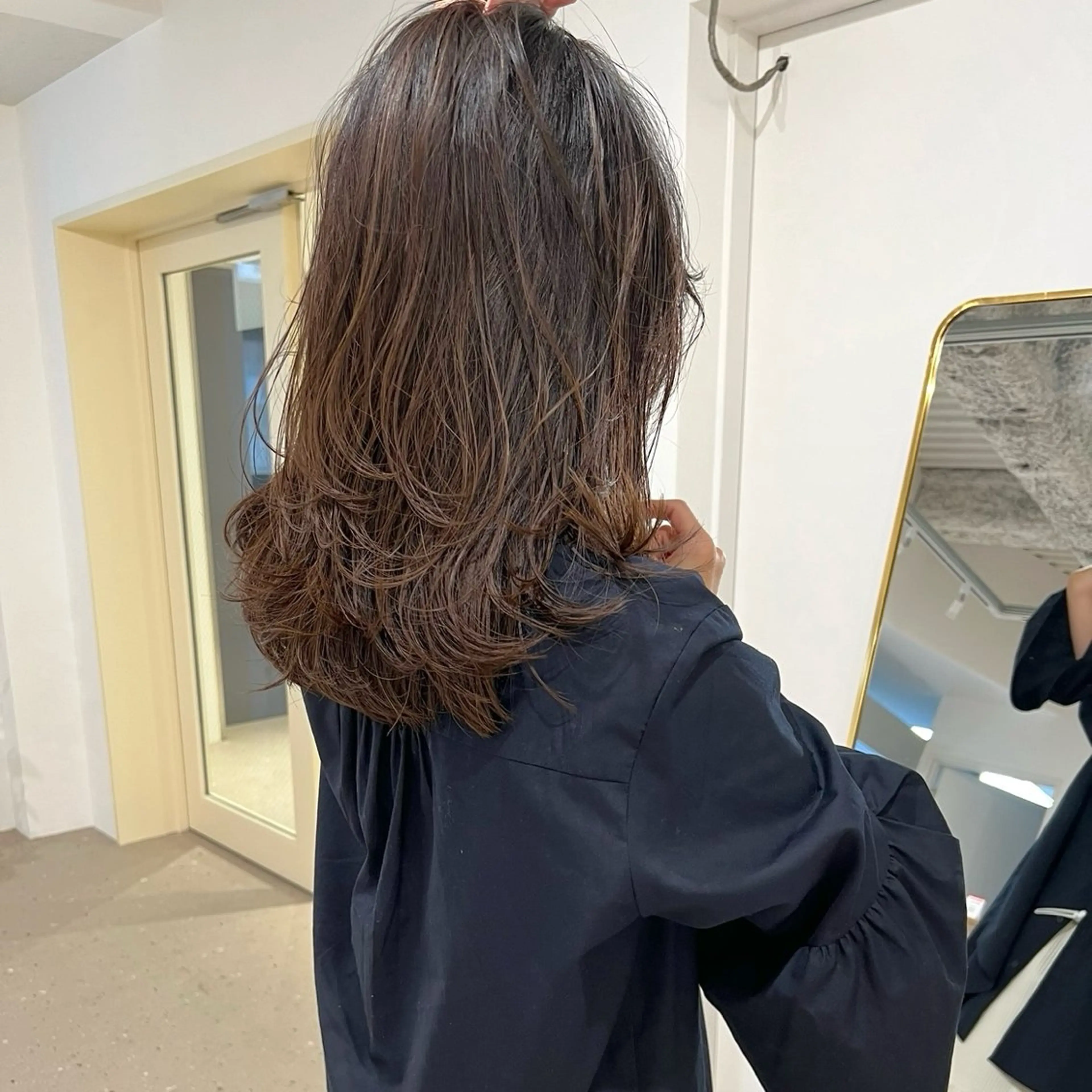 セミロング カラー グラデーションカラー レイヤーカット カット パーマ ナチュラルヘア/ 似合わせ/三宅 昌太のヘアスタイル