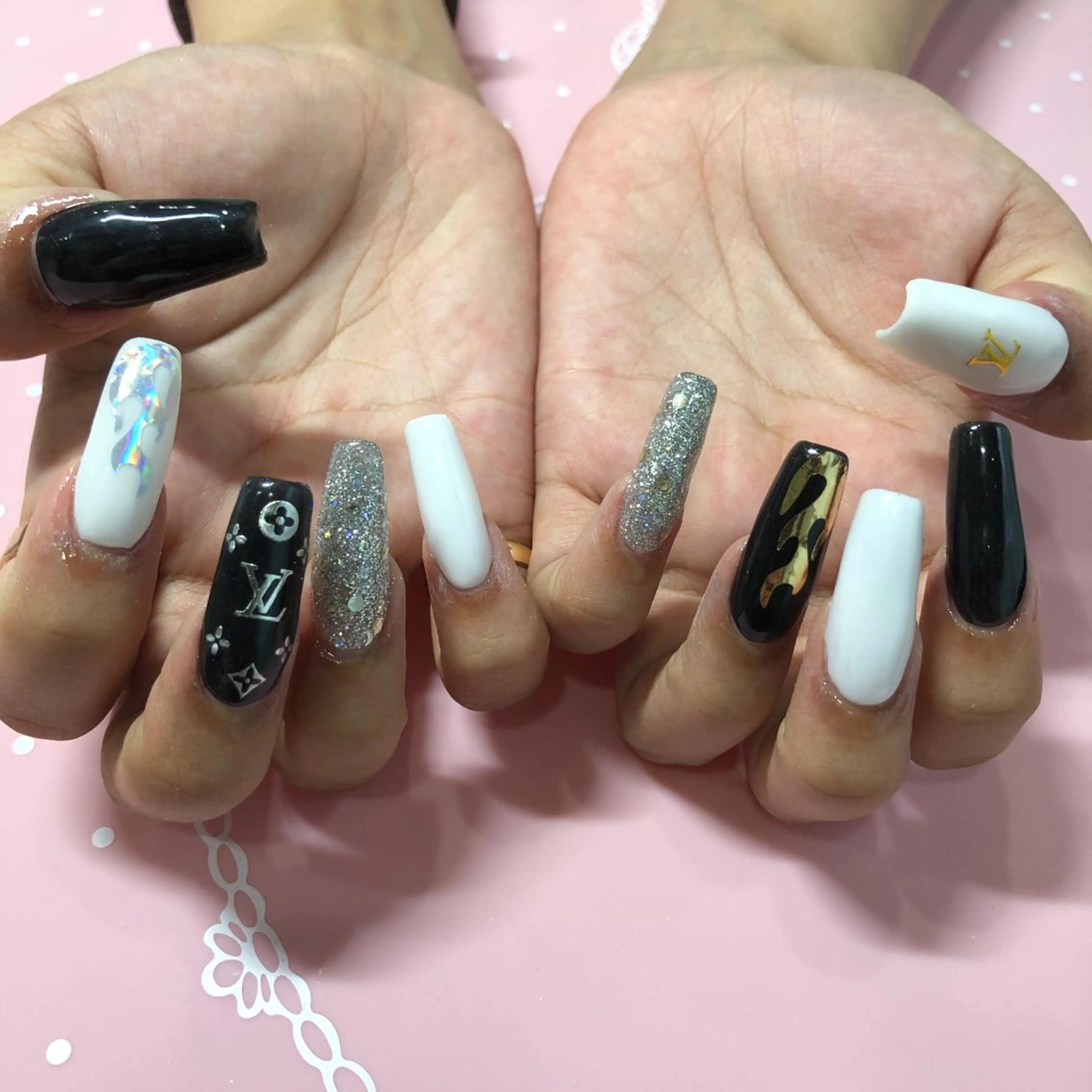 ロング ネイル ハンドネイル 《LB》ラブリエ Nail&eyeのマツエク・マツパデザイン