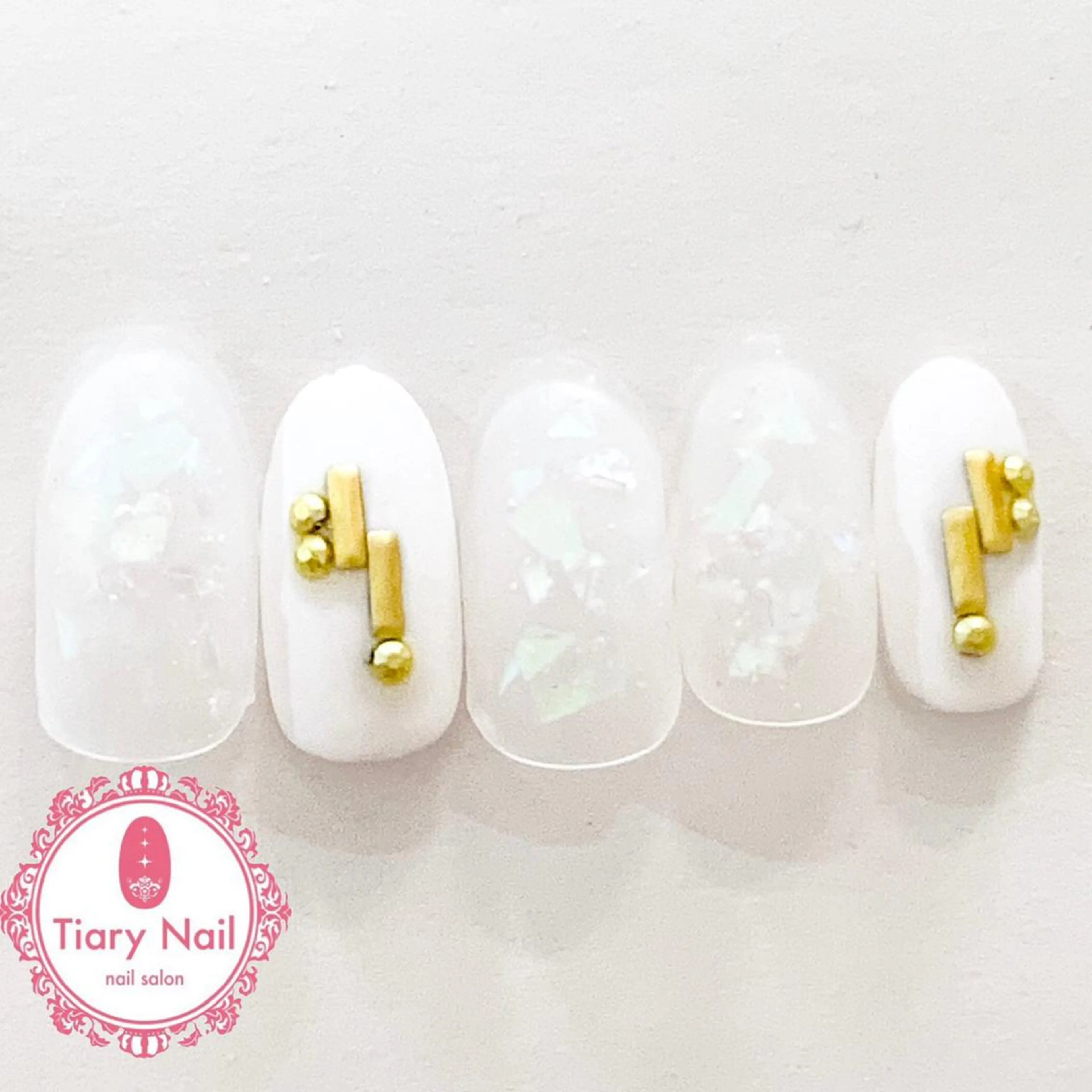 ネイル tiarynail K K🐼のネイルデザイン