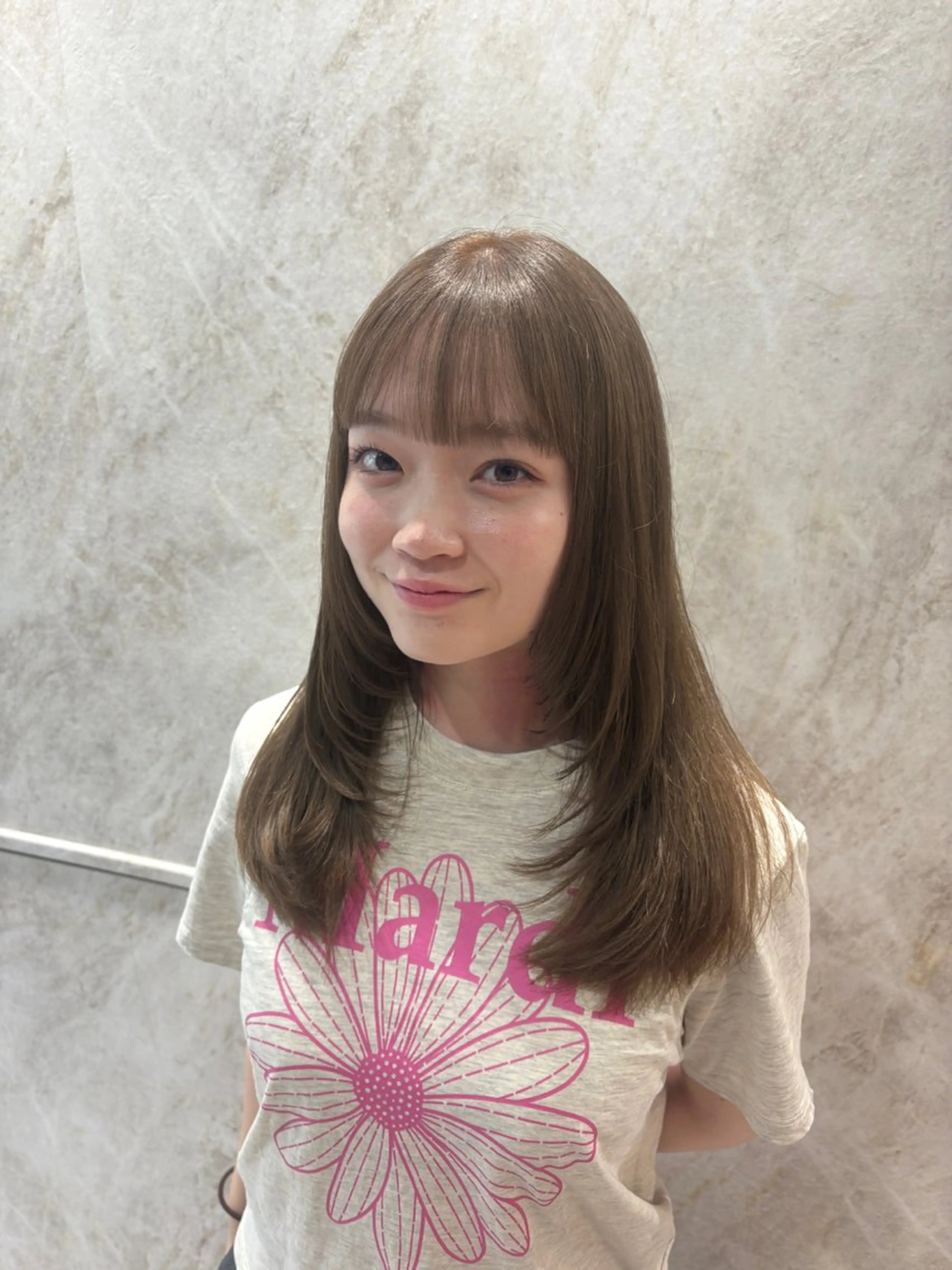 ミディアム カラー カット ヘアカラー トリートメント 顔周りレイヤーカット /髪質改善/ゆう🤍のヘアスタイル