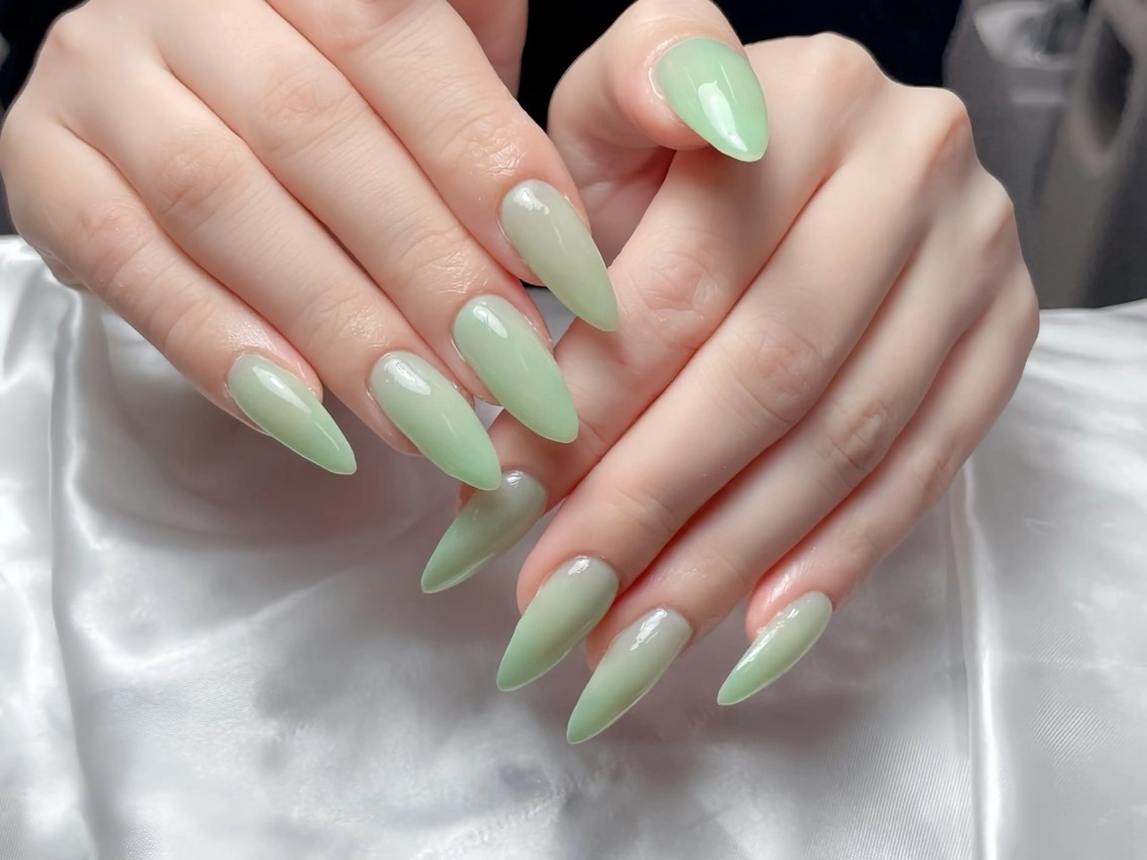 ネイル アートネイル チークネイル ジェルネイル ロングネイル マグネットネイル ハンドネイル Rin Nail 新大久保店のネイルデザイン