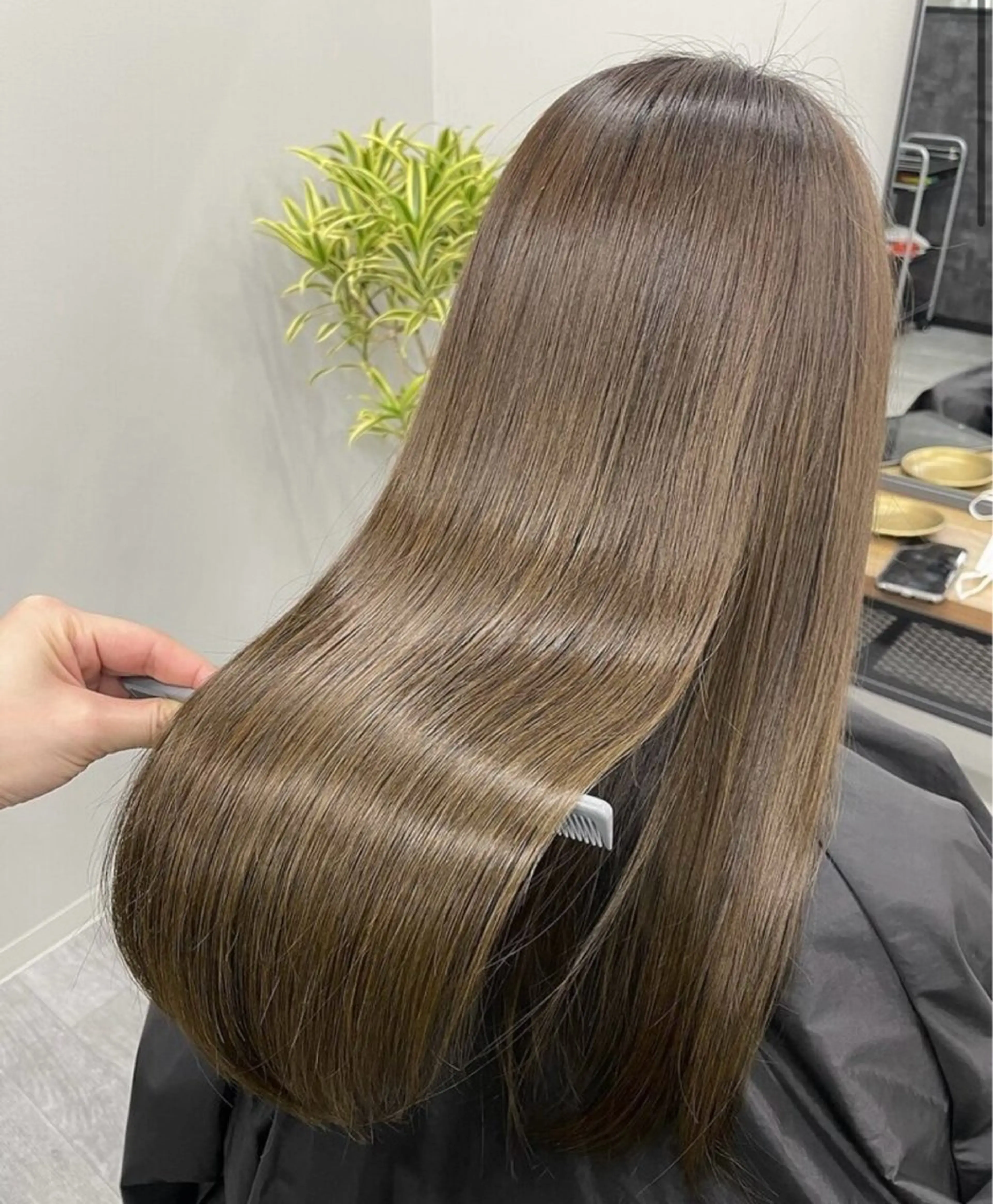 カラー roka イシハラのヘアスタイル