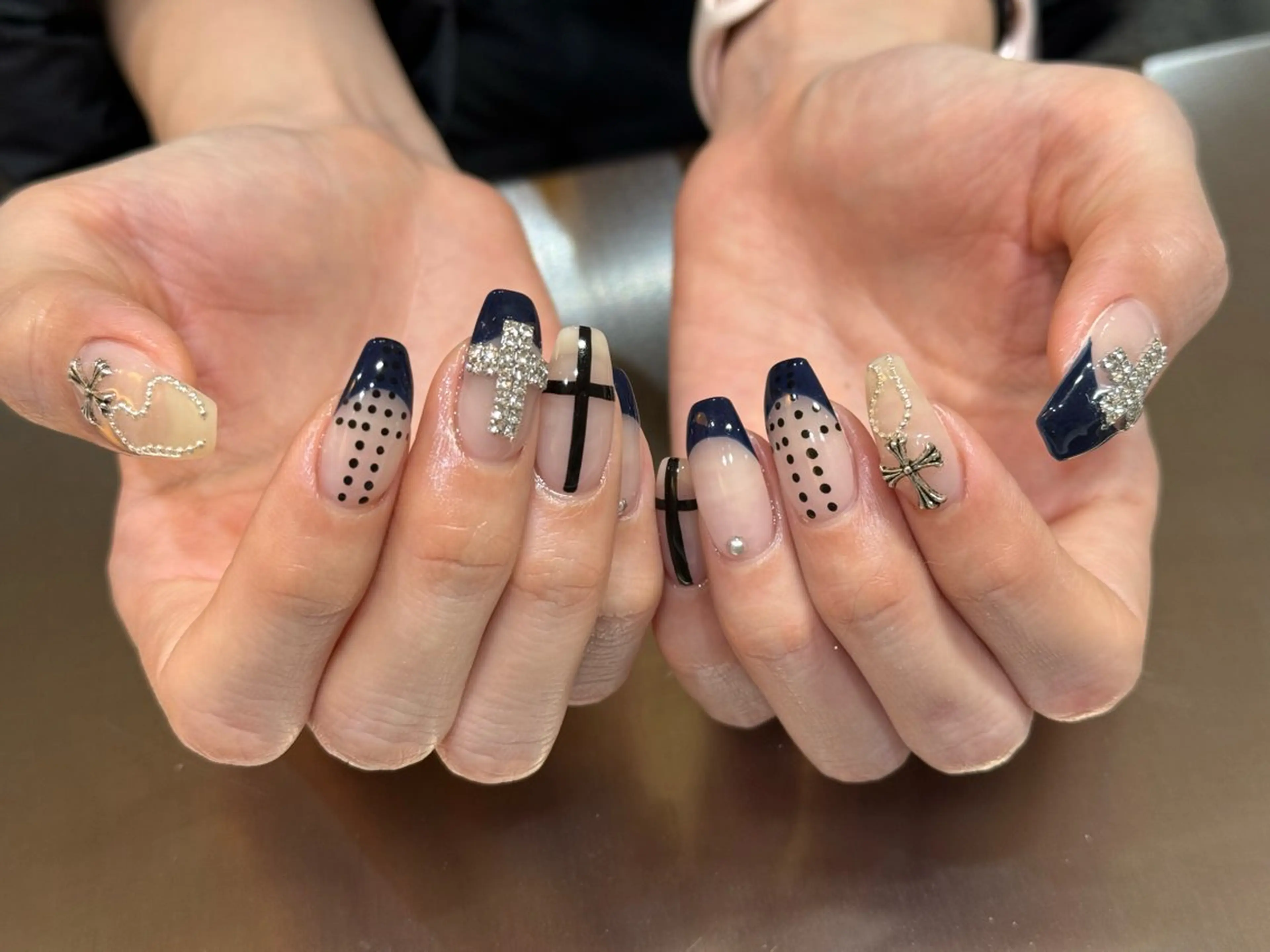 ネイル ハンドネイル nailstudio MØD.のネイルデザイン