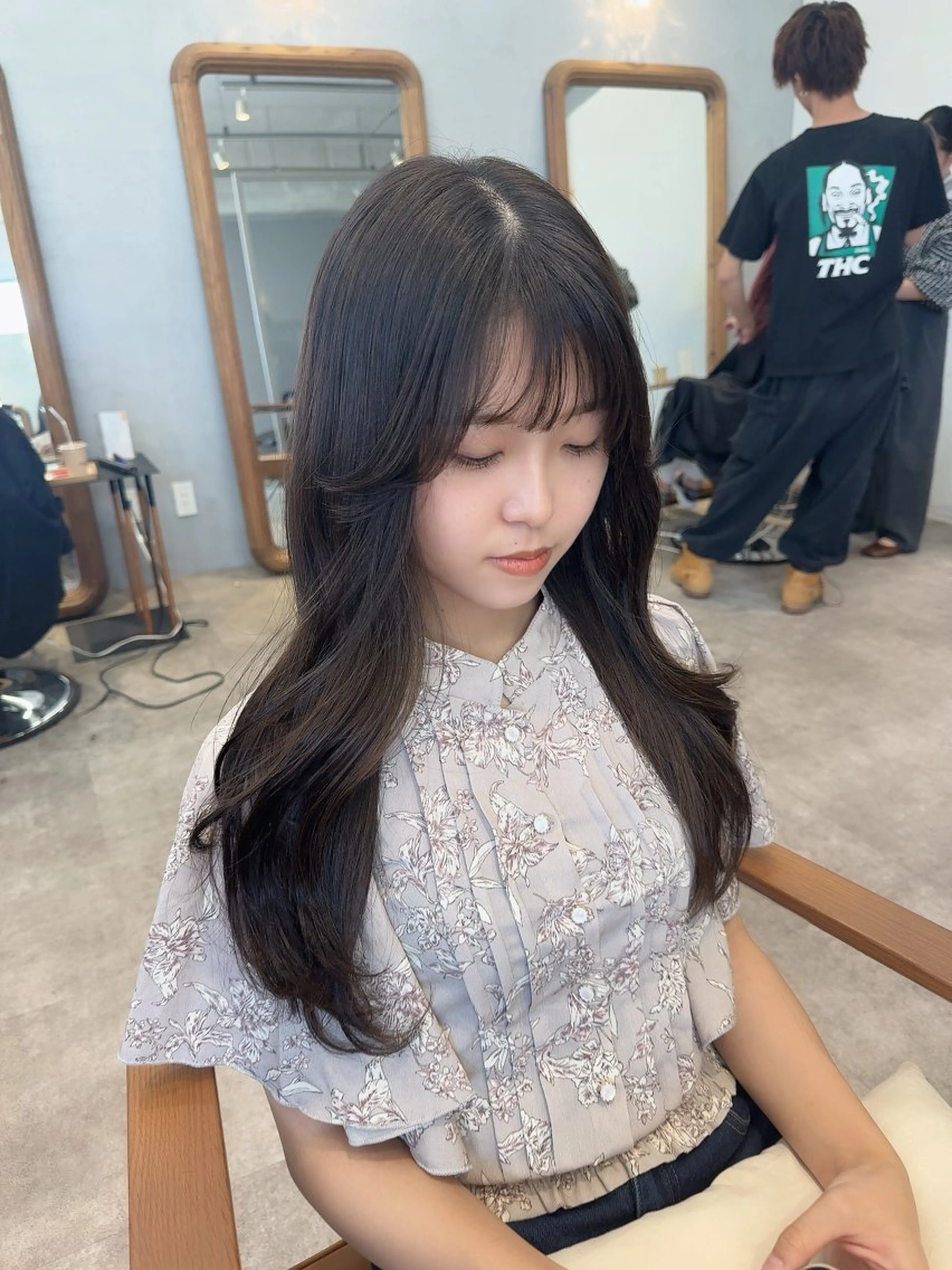 ロング カラー 透明感カラー グレージュ ロング カット ヘアカラー トリートメント オスズ 🎀´-のヘアスタイル