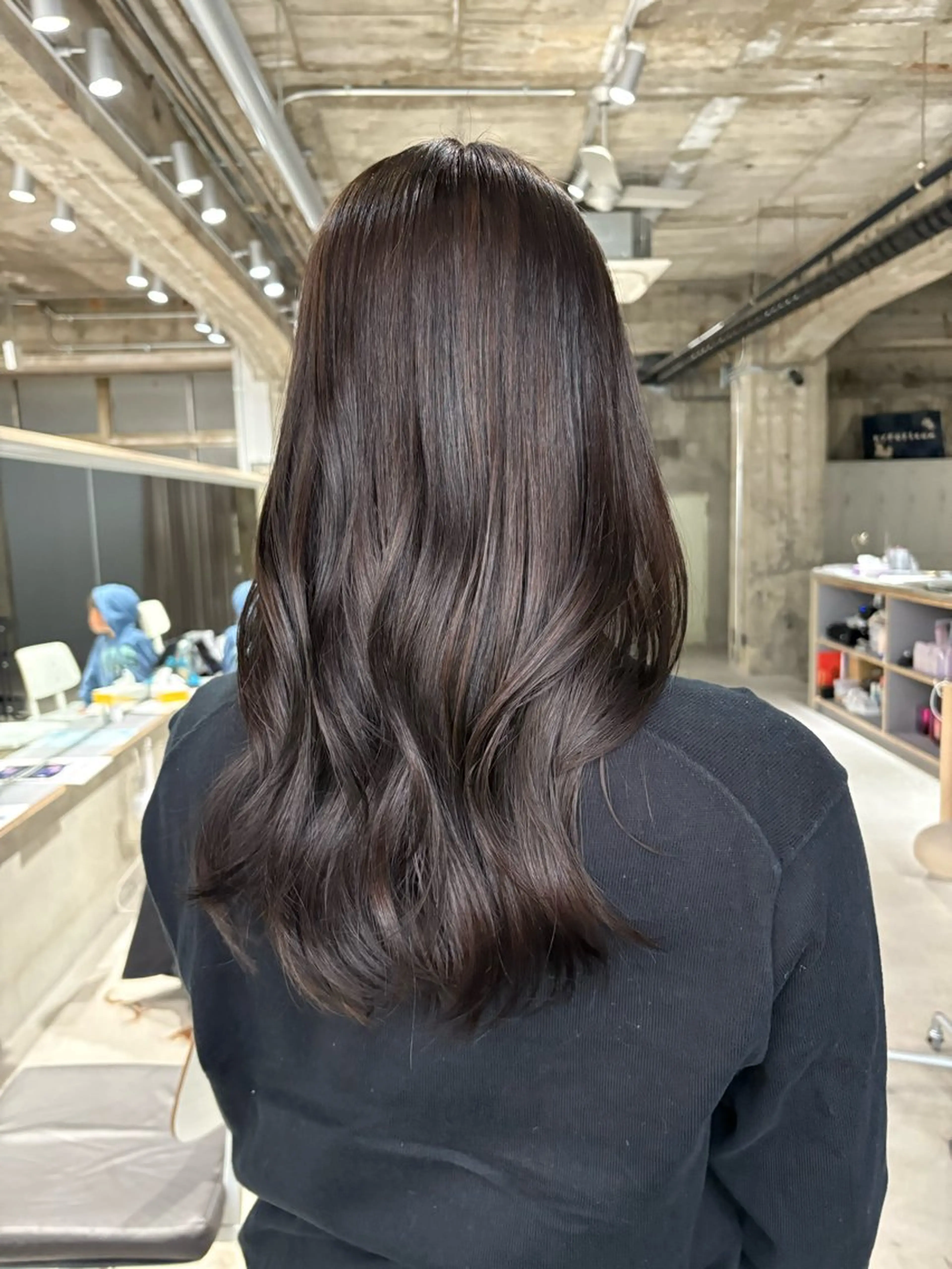セミロング カラー 透明感カラー グレージュ トリートメント ヘアカラー 玉置 七海のヘアスタイル