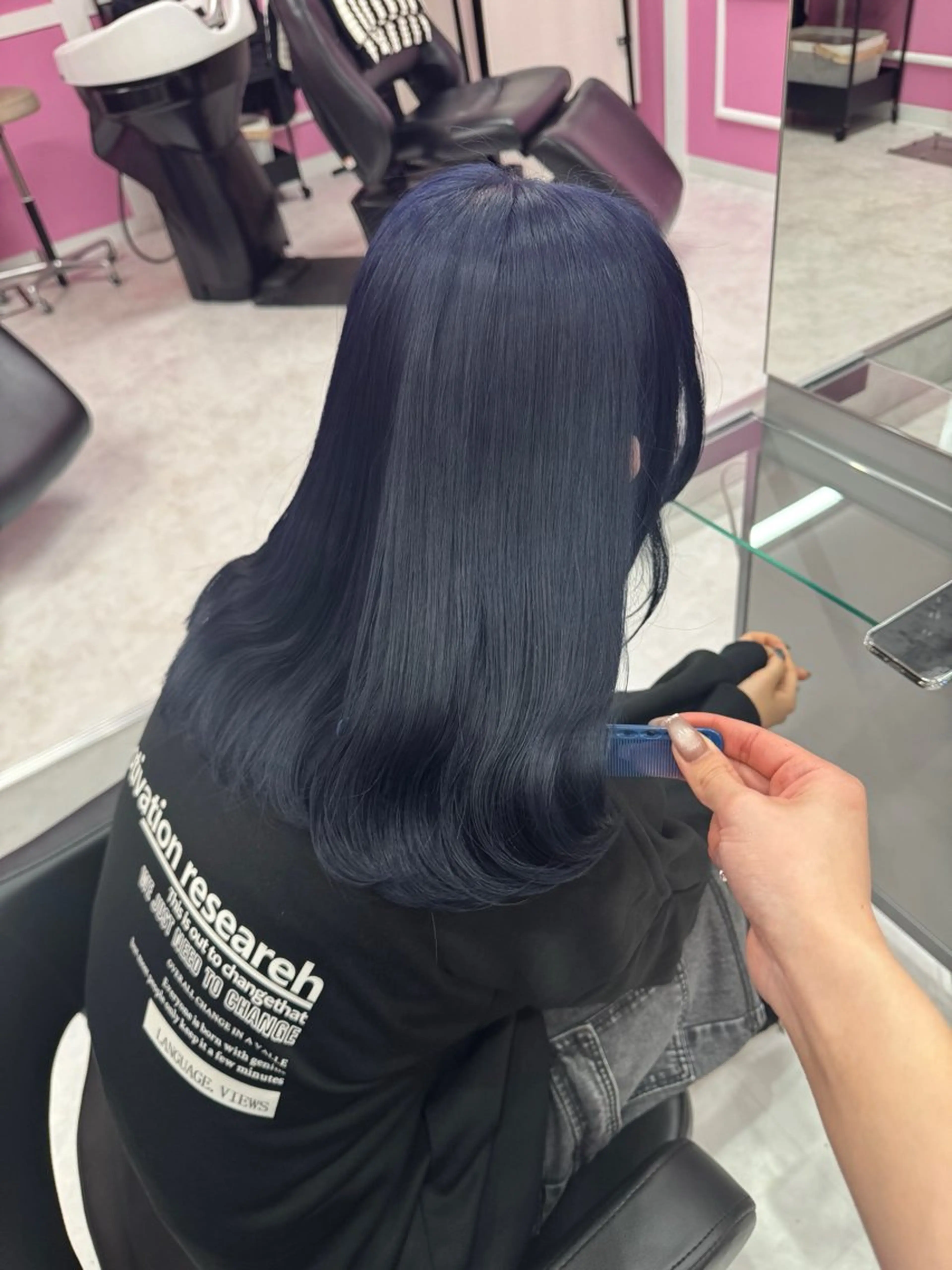 ミディアム 𝐘𝐮𝐤𝐢 ベージュ系カラーのヘアスタイル