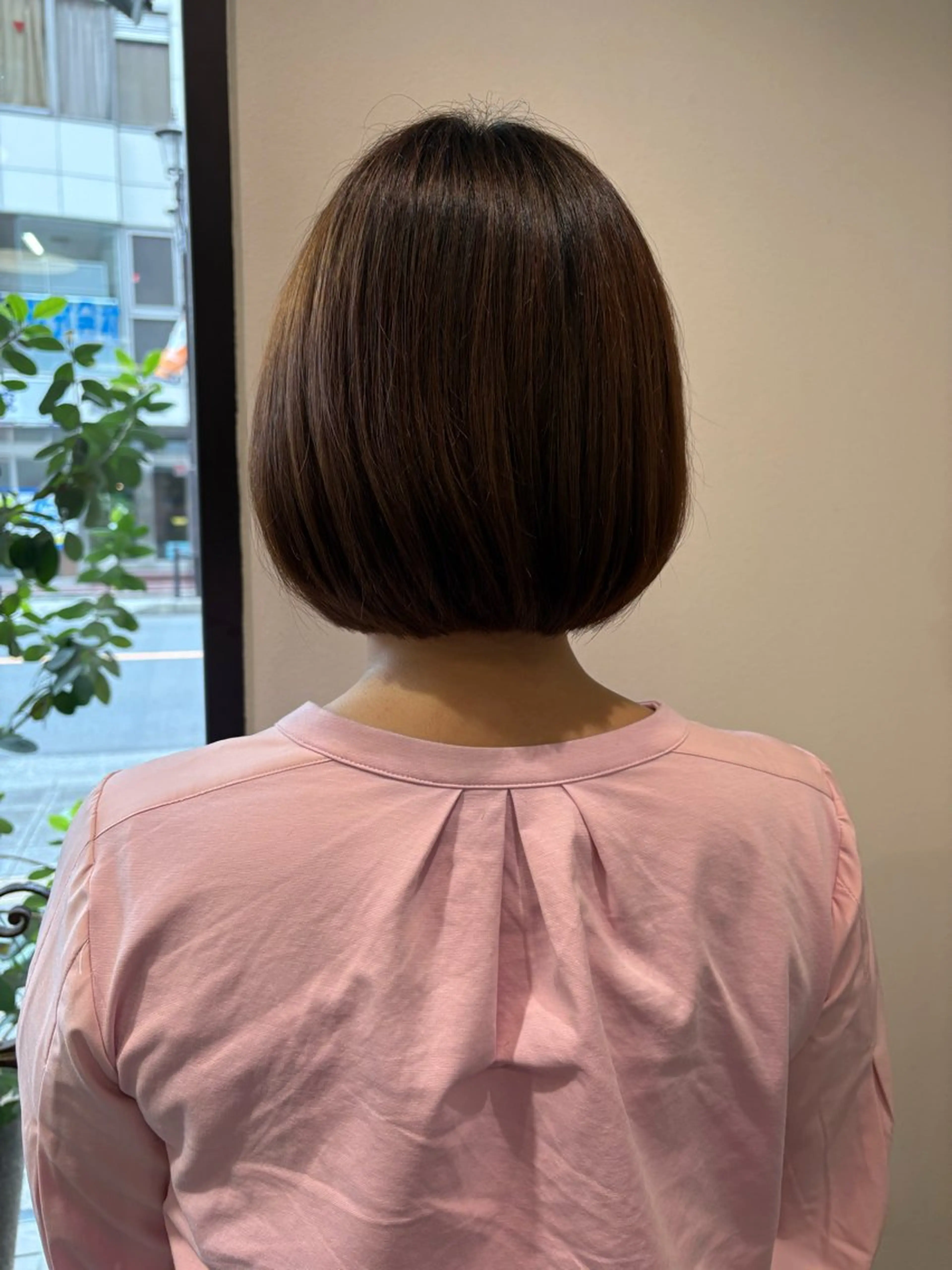ショート ボブ こやなぎ れいなのヘアスタイル