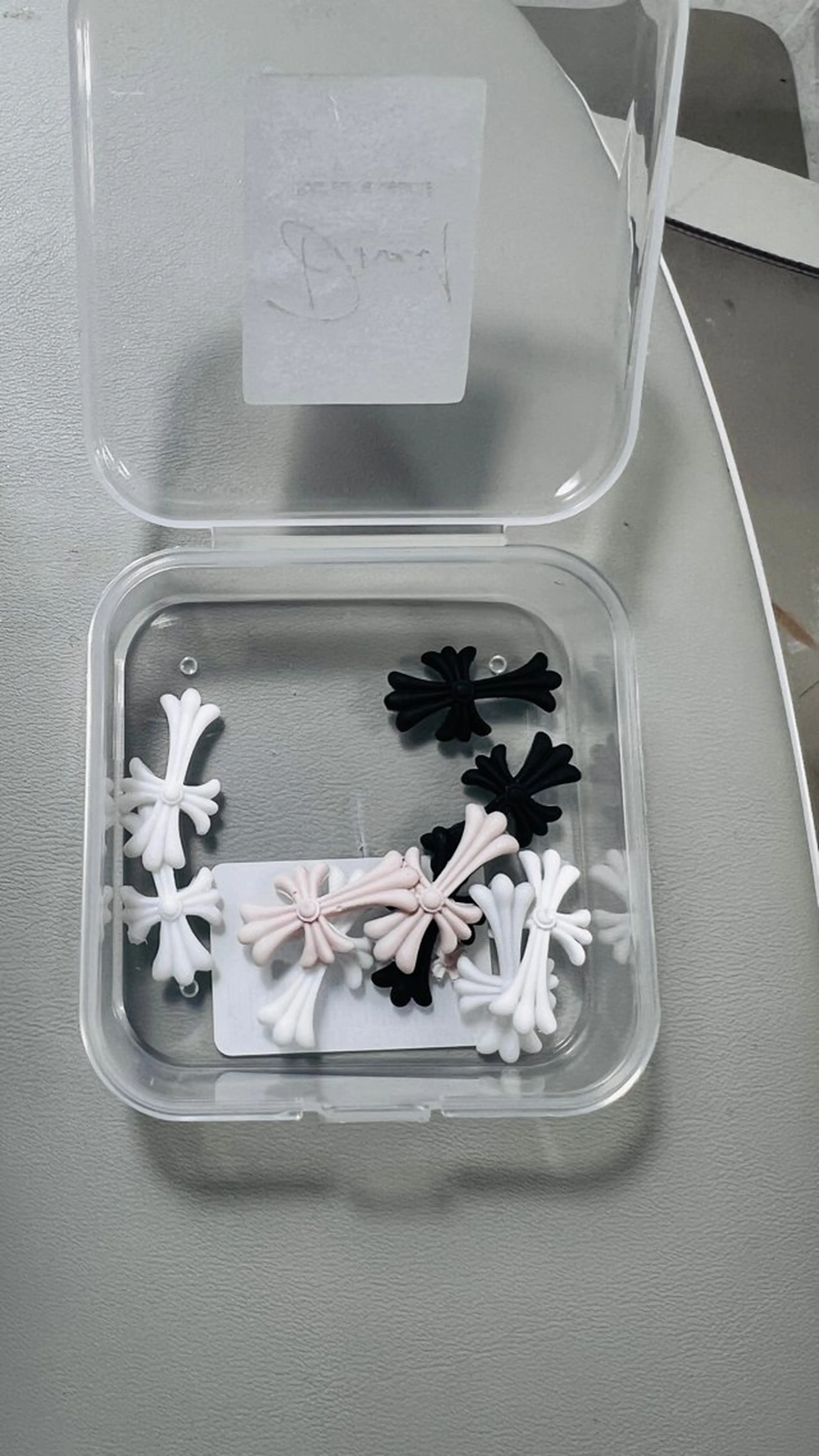 ネイル ハンドネイル T.Lee Nail Lilyのネイルデザイン