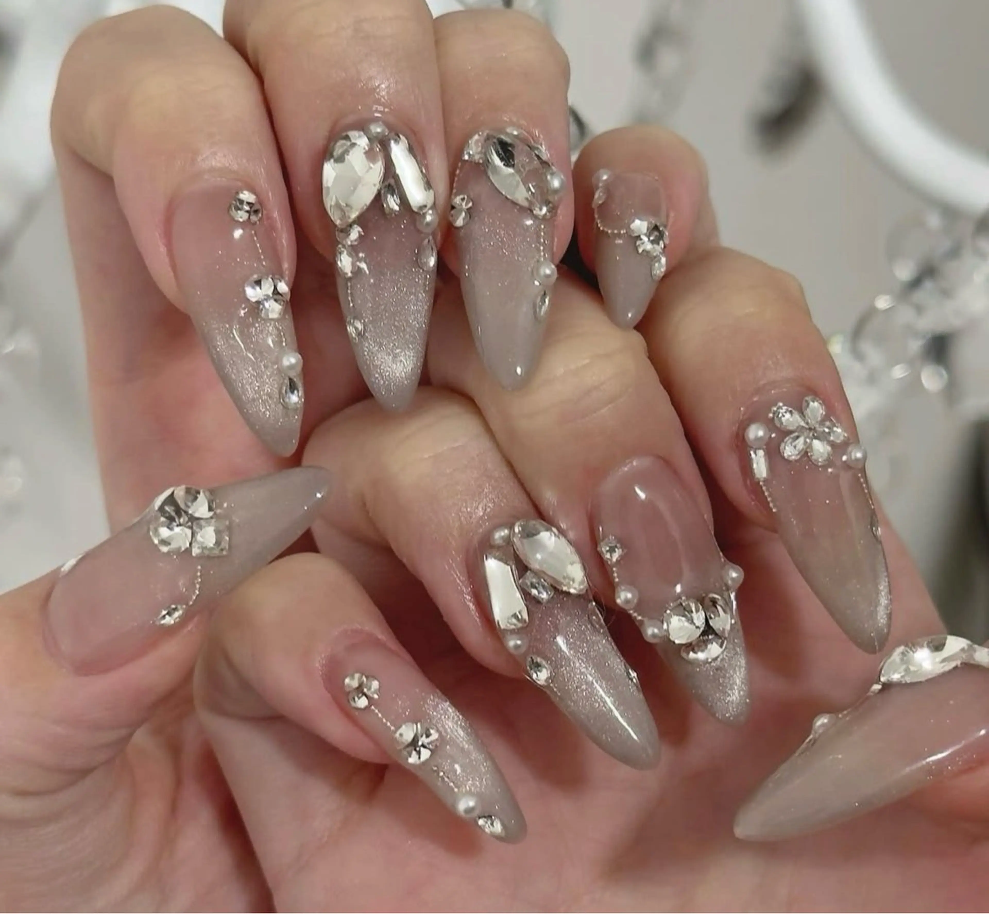 ネイル アートネイル フレンチネイル ジェルネイル キラキラネイル ニュアンスネイル ハンドネイル Ryu Nail NekoChanのネイルデザイン